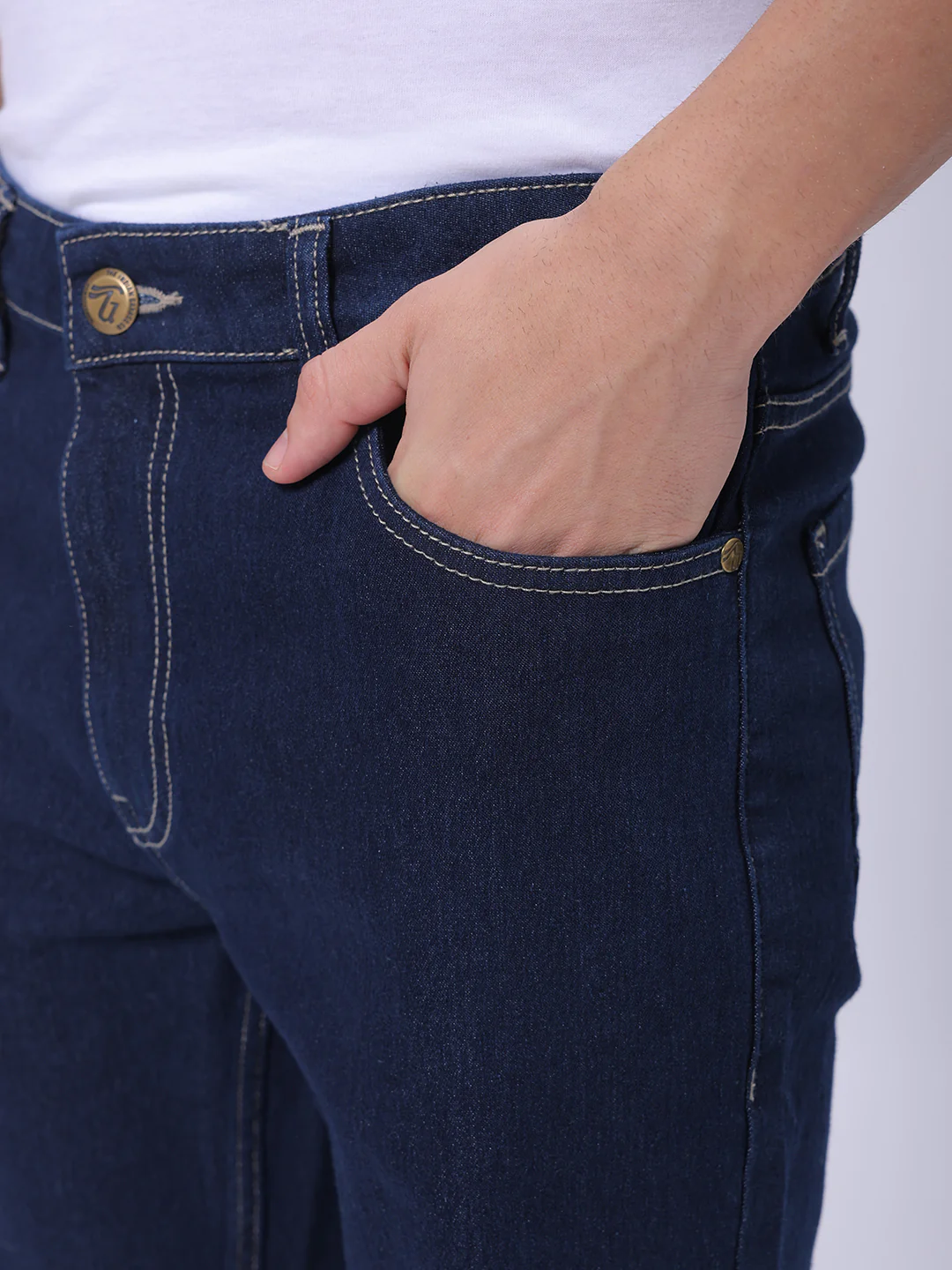 Men's Blue Slim Fit Solid Casual Denim Shorts - Image 7