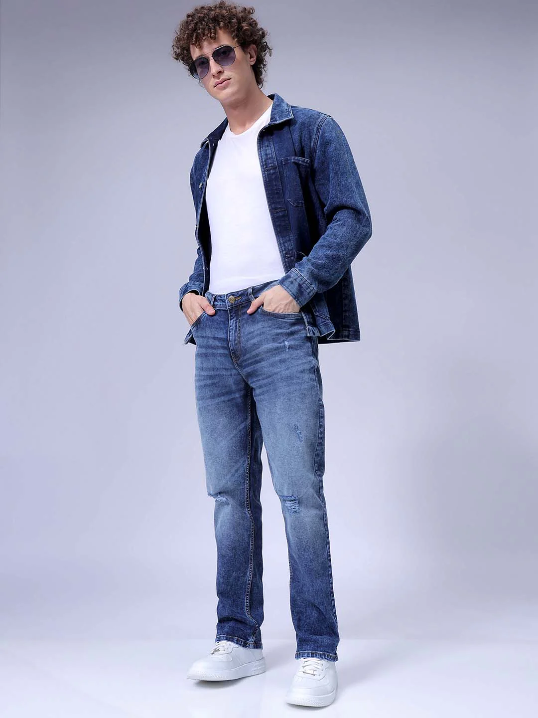 Men's Blue Slim Fit Solid Casual Jeans - Image 4