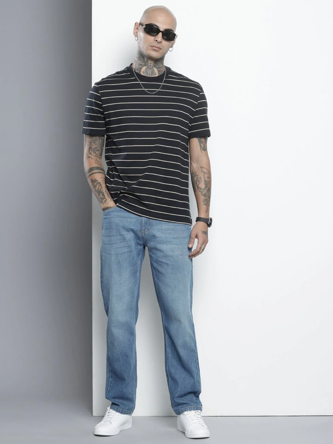 Men's Blue Regular Fit Solid Casual Jeans - Image 2