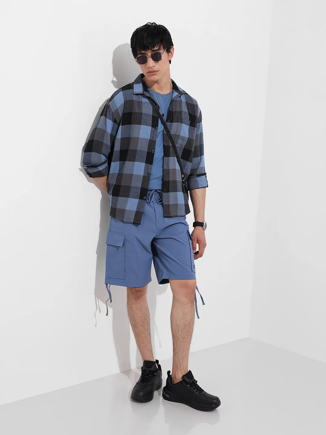 Men's Elemental Blue Relaxed Fit Textured Utility Shorts - Image 2
