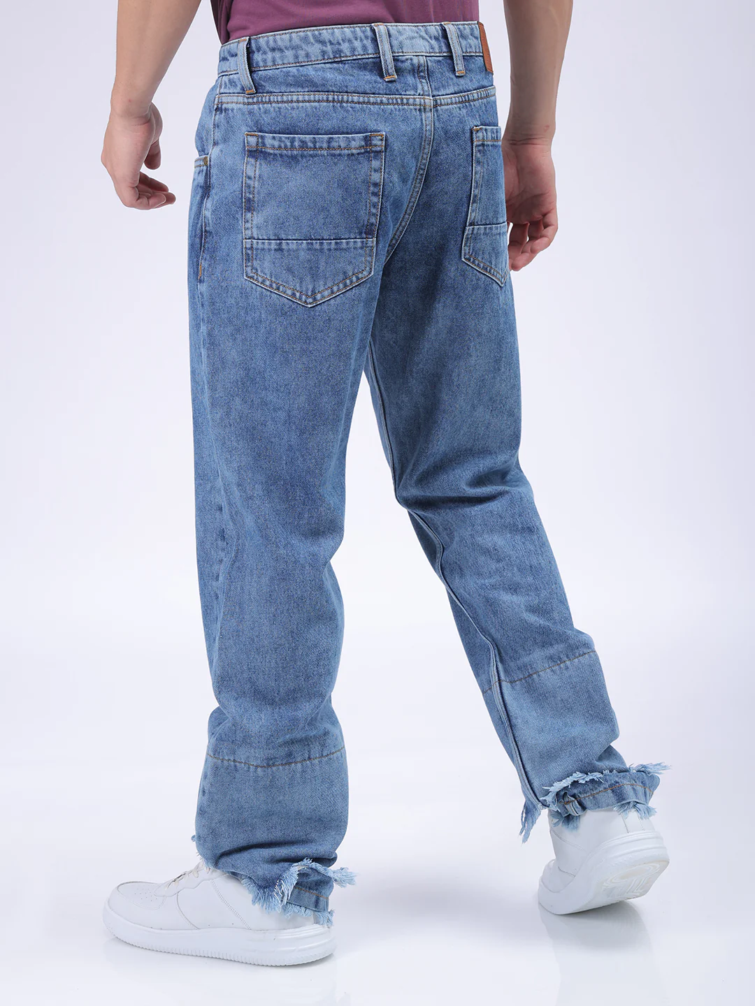 Men's Blue Regular Fit Solid Vintage Jeans - Image 5