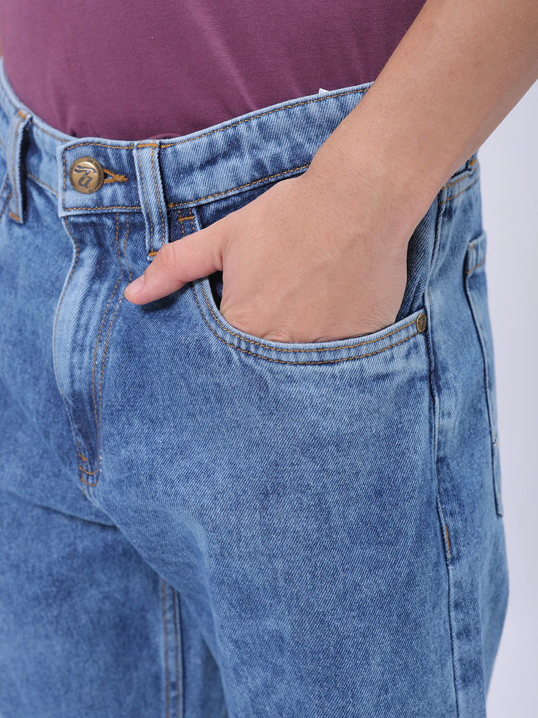 Men's Blue Regular Fit Solid Vintage Jeans - Image 7