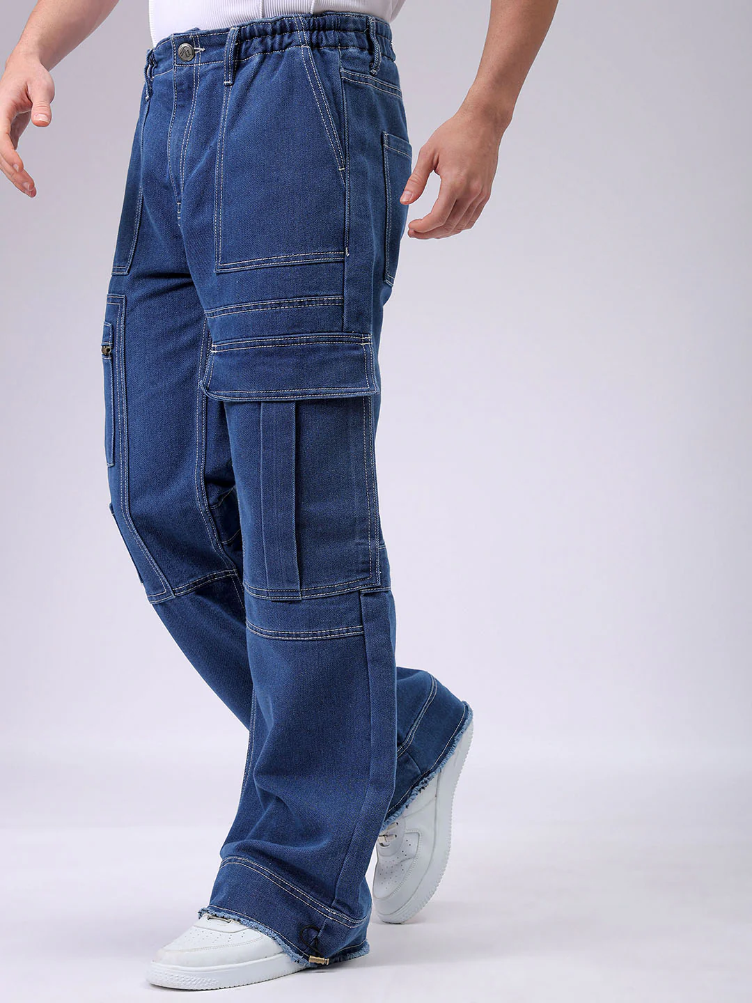 Men's Blue Wide Leg Fit Solid Utility Jeans - Image 4