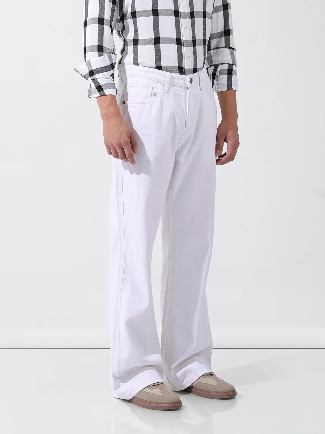 Men's White Loose Fit Solid Retro Wear Jeans - Image 2