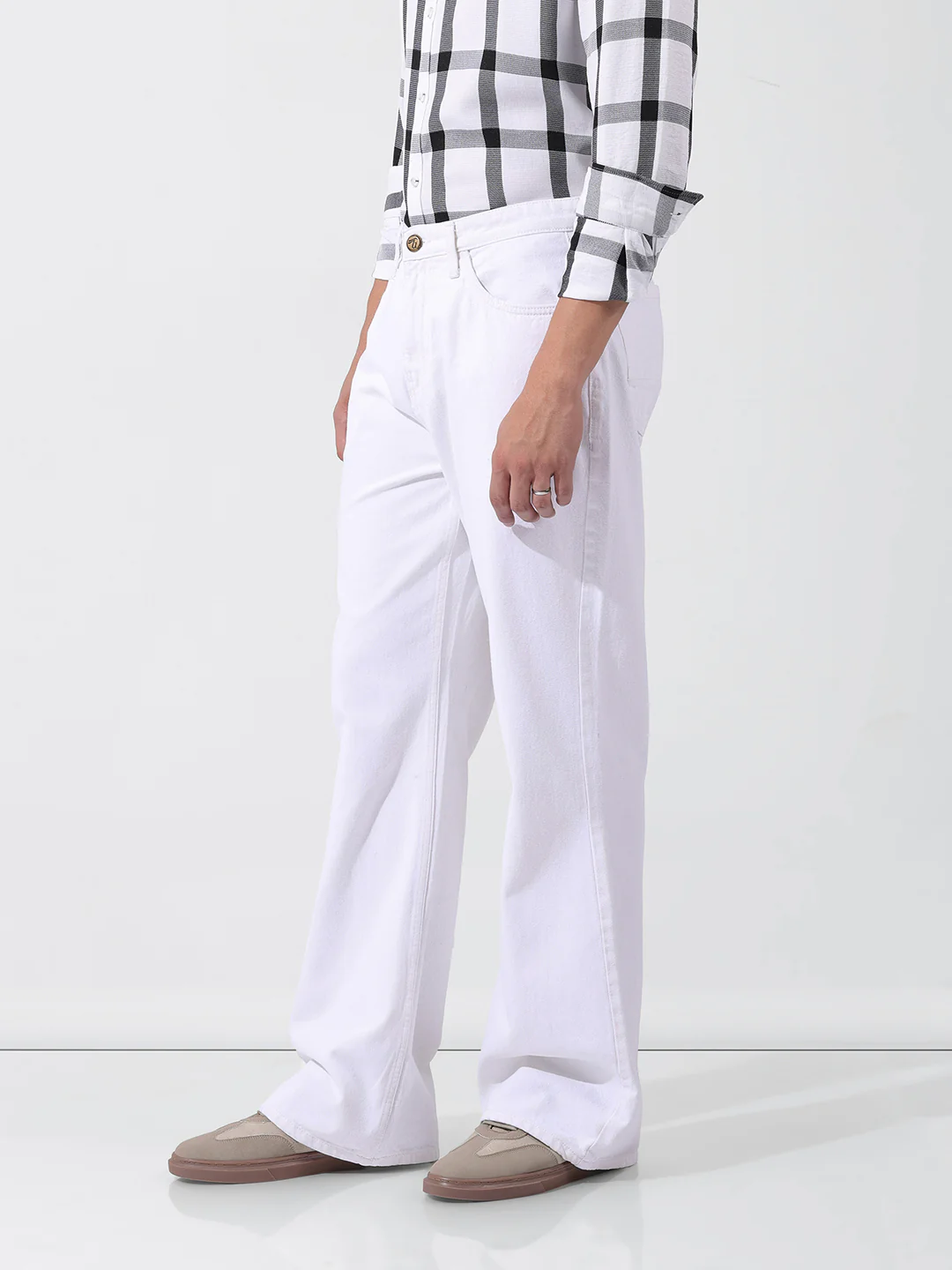 Men's White Loose Fit Solid Retro Wear Jeans - Image 3