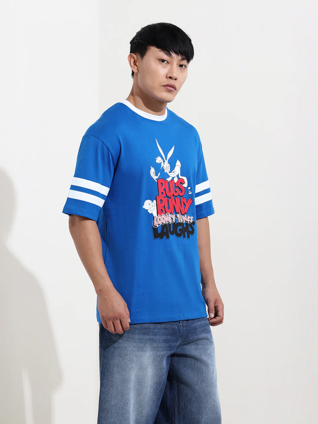 Men's Blue Boxy Fit Character Bugs Bunny Printed Crew Neck T-Shirt - Image 4