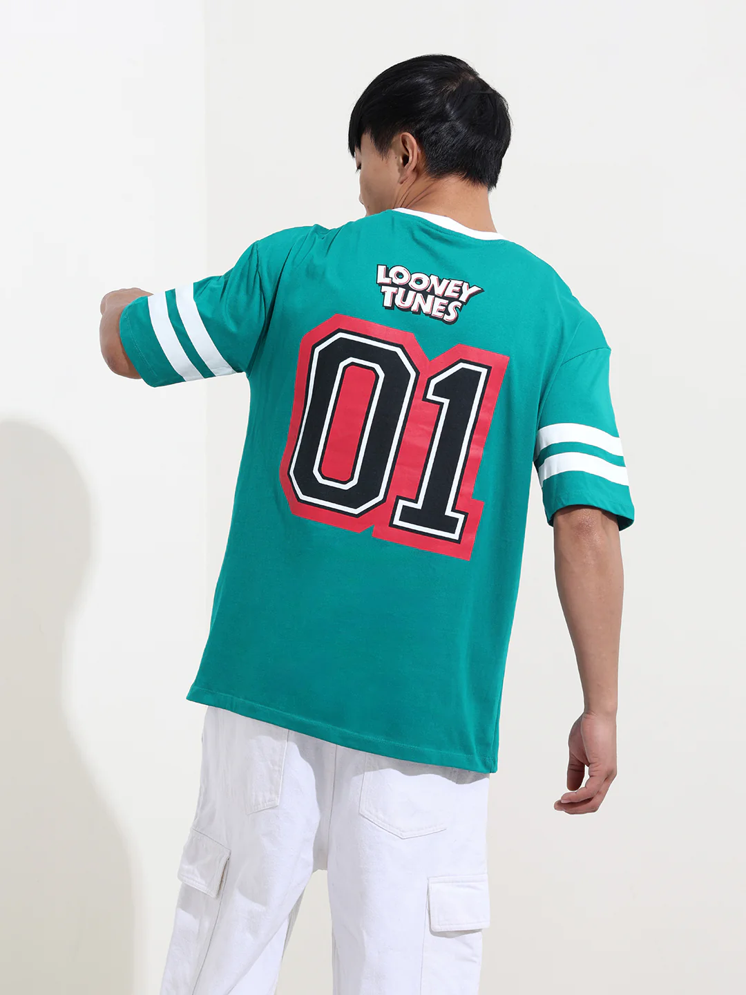 Men's Green Boxy Fit Character Bugs Bunny Printed Crew Neck T-Shirt - Image 7