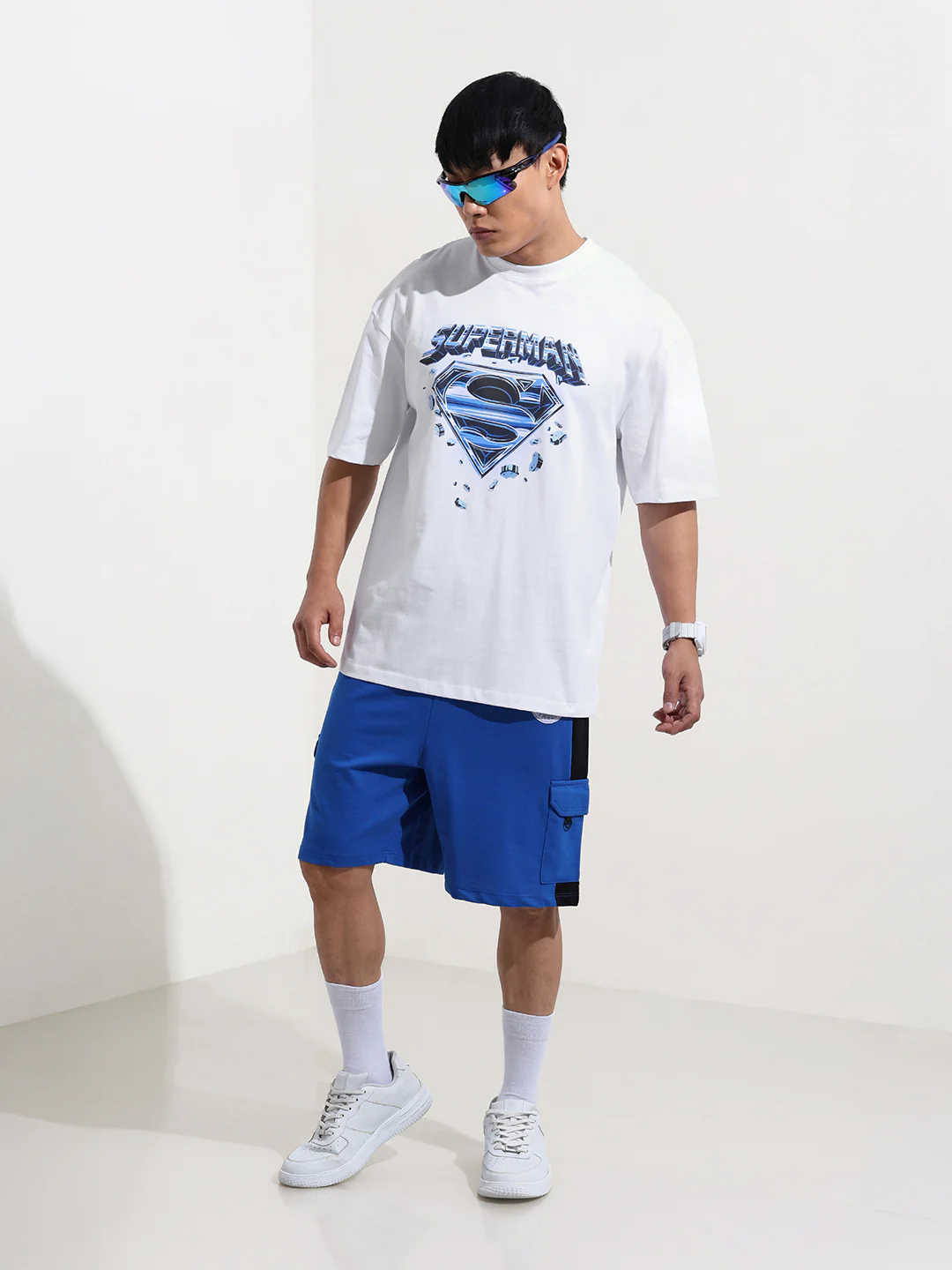Men's White Boxy Fit Character Superman Printed Crew Neck T-Shirt - Image 4