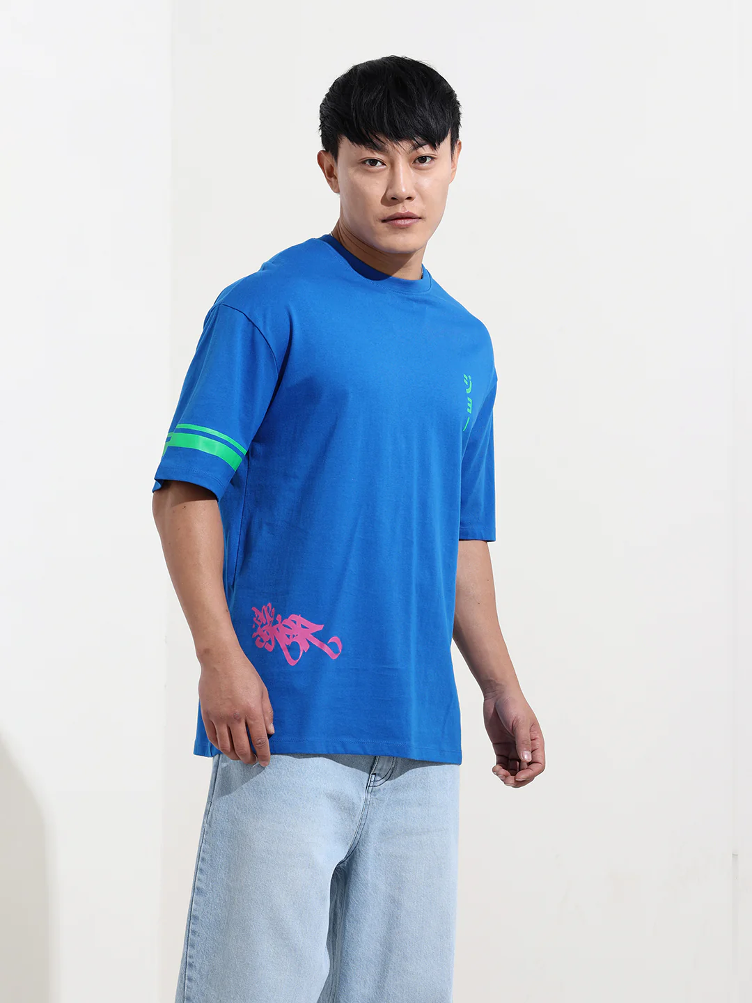 Men's Blue Boxy Fit Joker Character Printed Crew Neck T-Shirt - Image 4