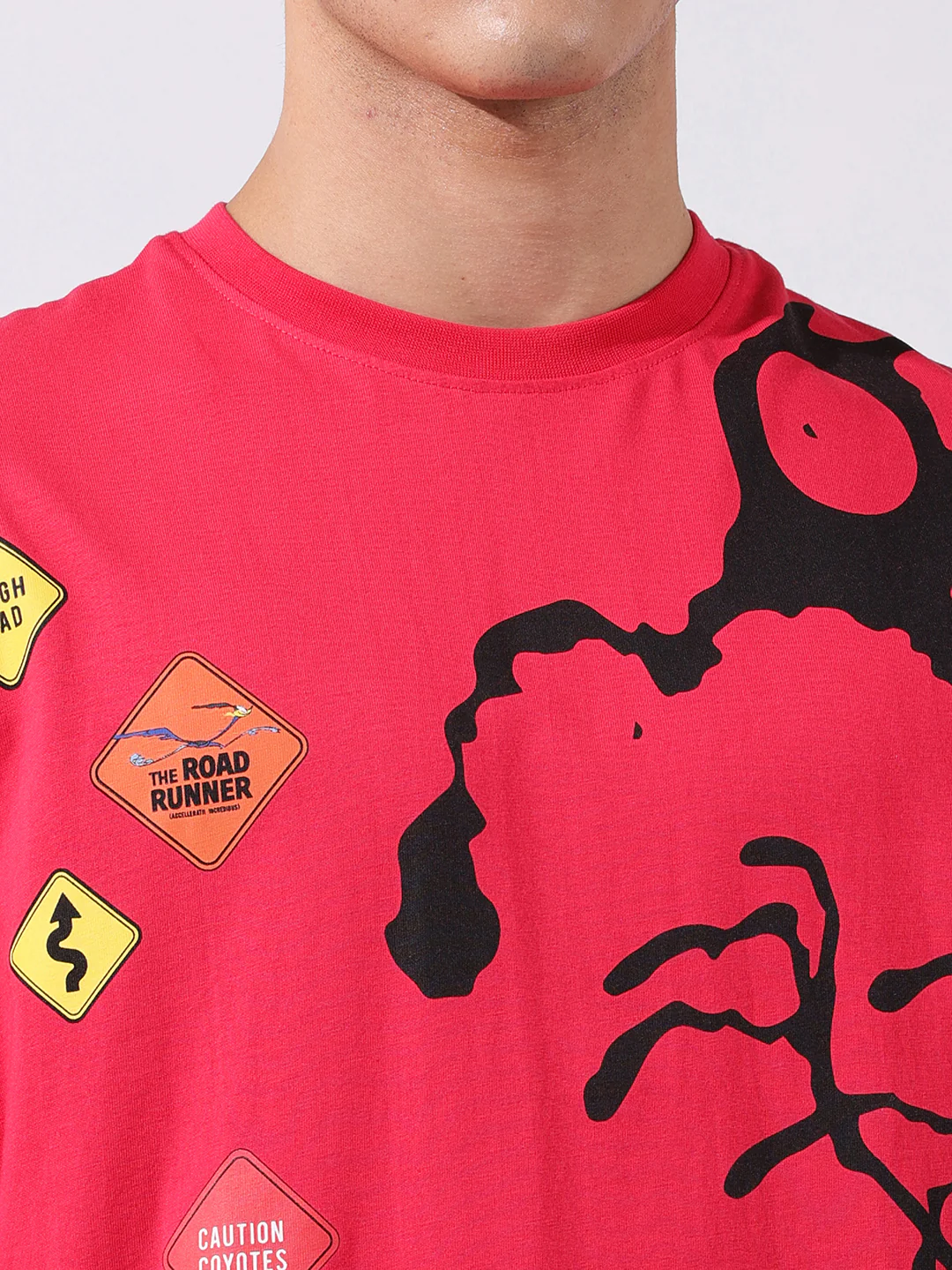 Men's Pink Boxy Fit Solid Looney Tunes  Crew Neck T-Shirt - Image 5