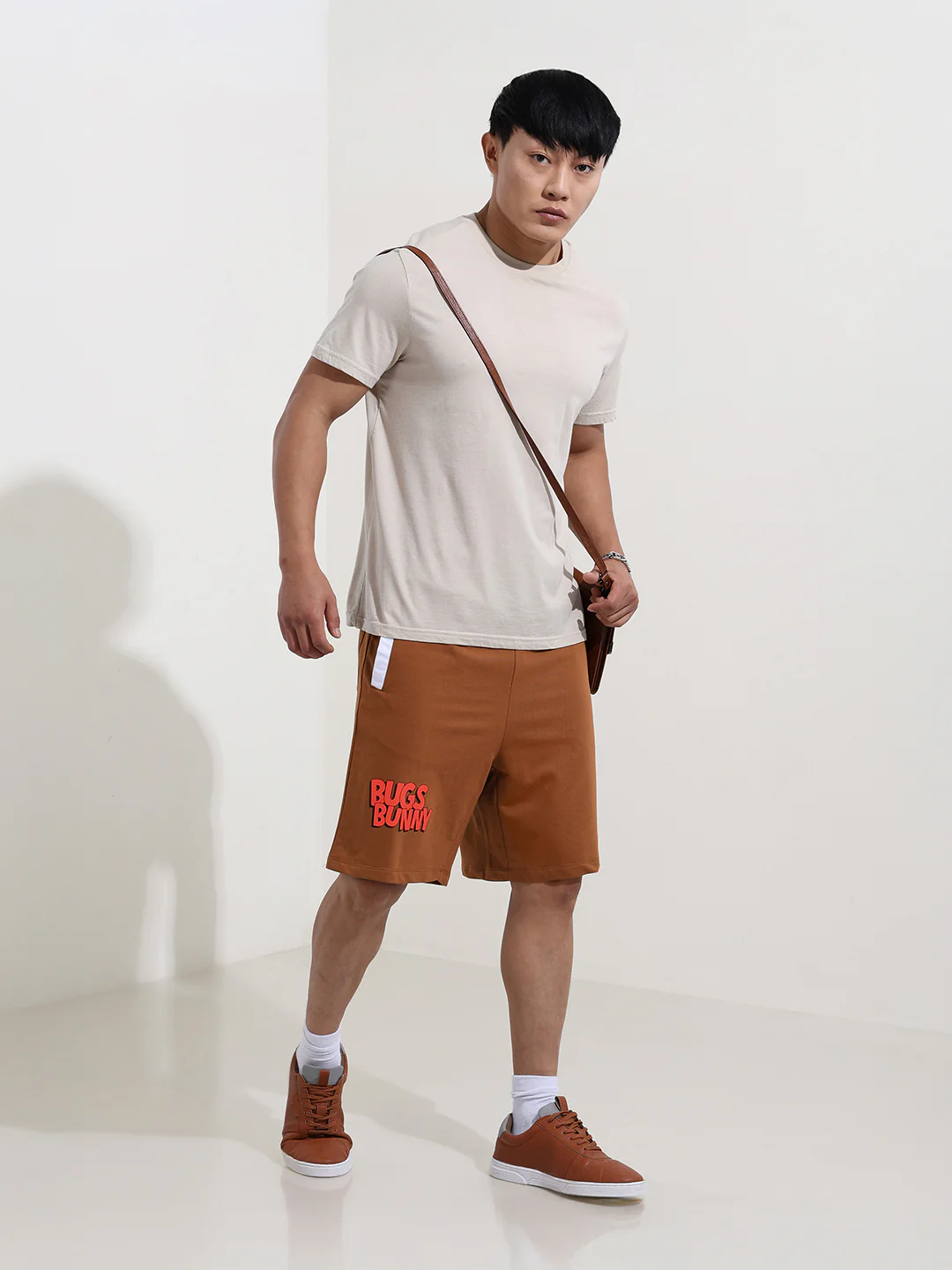 Men's Grey Relaxed Fit Character Bugs Bunny Printed Shorts - Image 2
