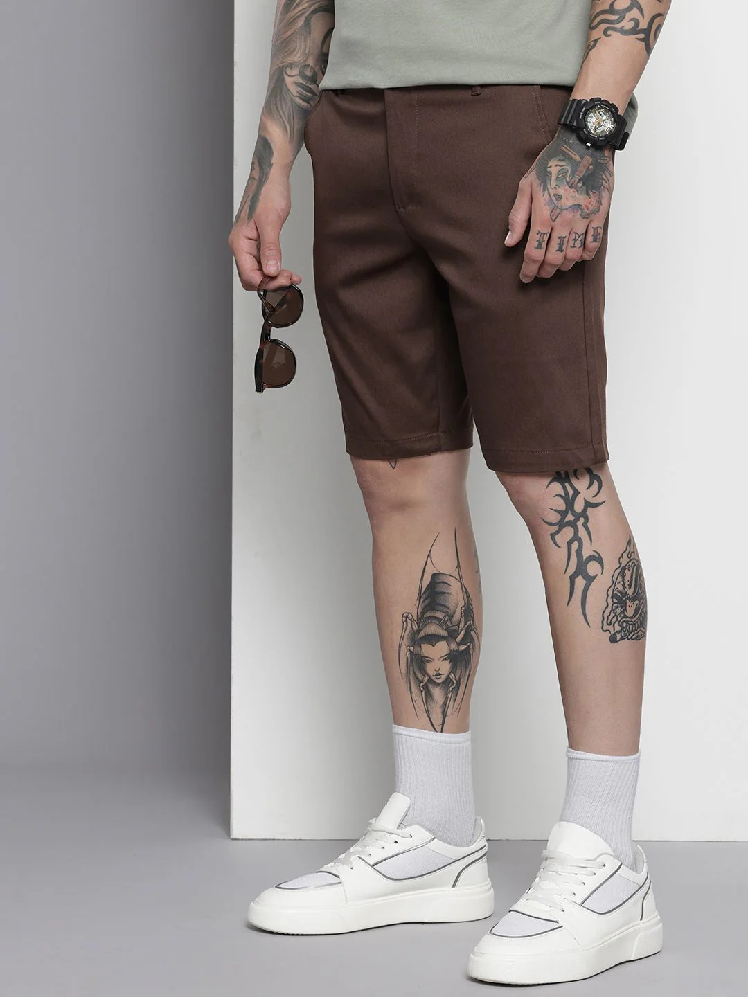 Men's Seal Brown Regular Fit Solid Casual Shorts - Image 2