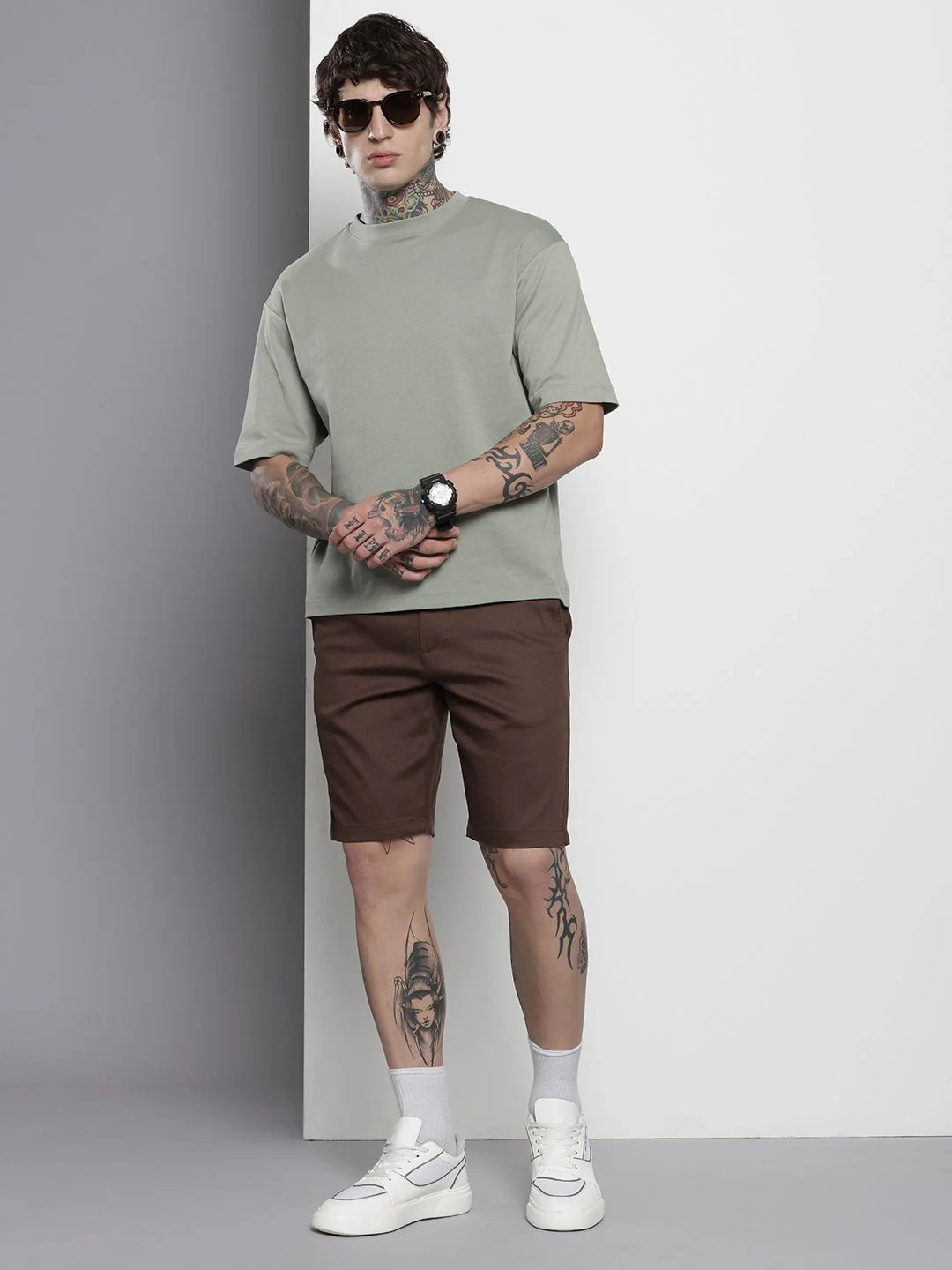 Men's Seal Brown Regular Fit Solid Casual Shorts - Image 4