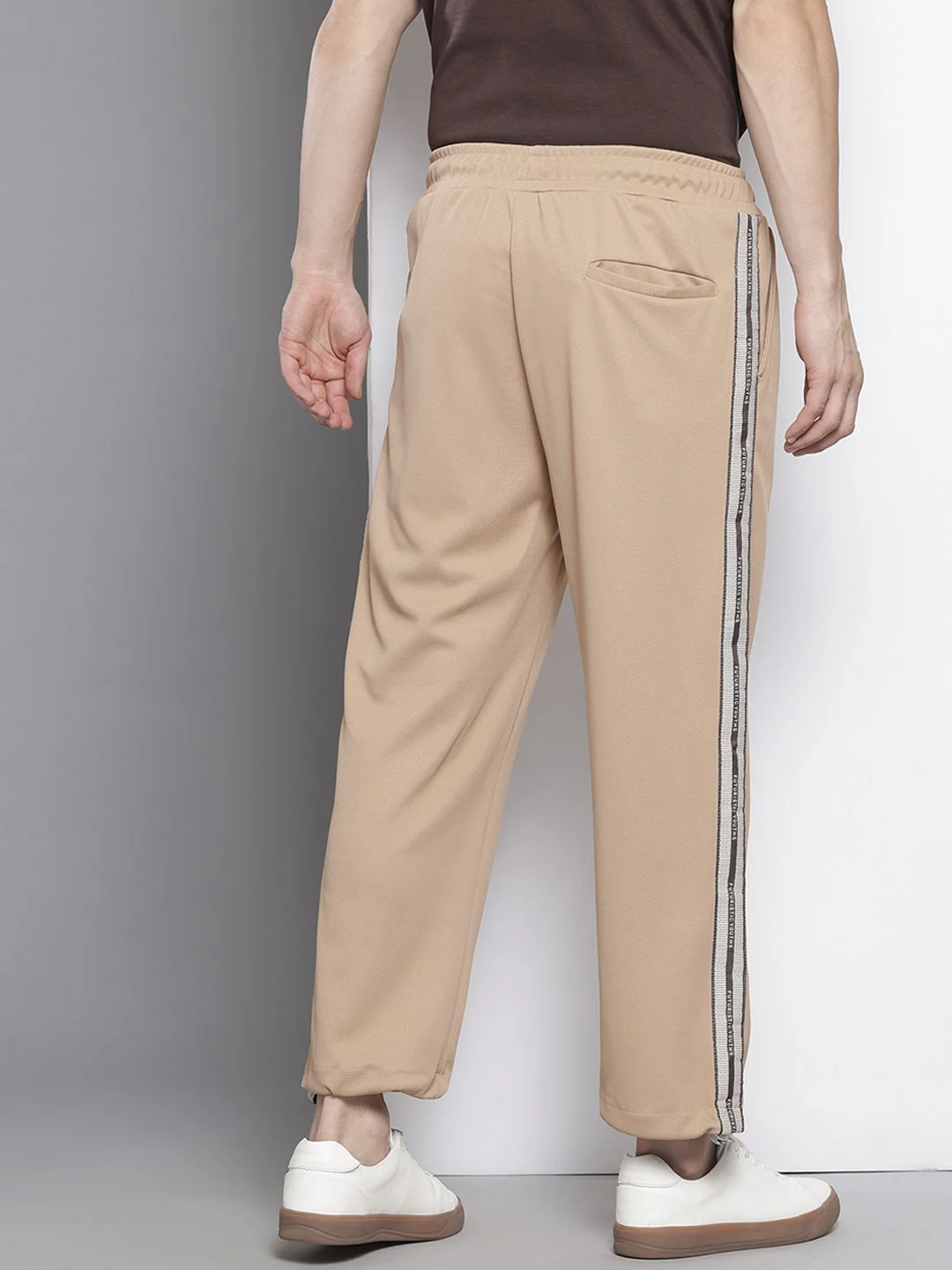 Men's Tan Relaxed Fit Printed Street Wear Jogger - Image 3