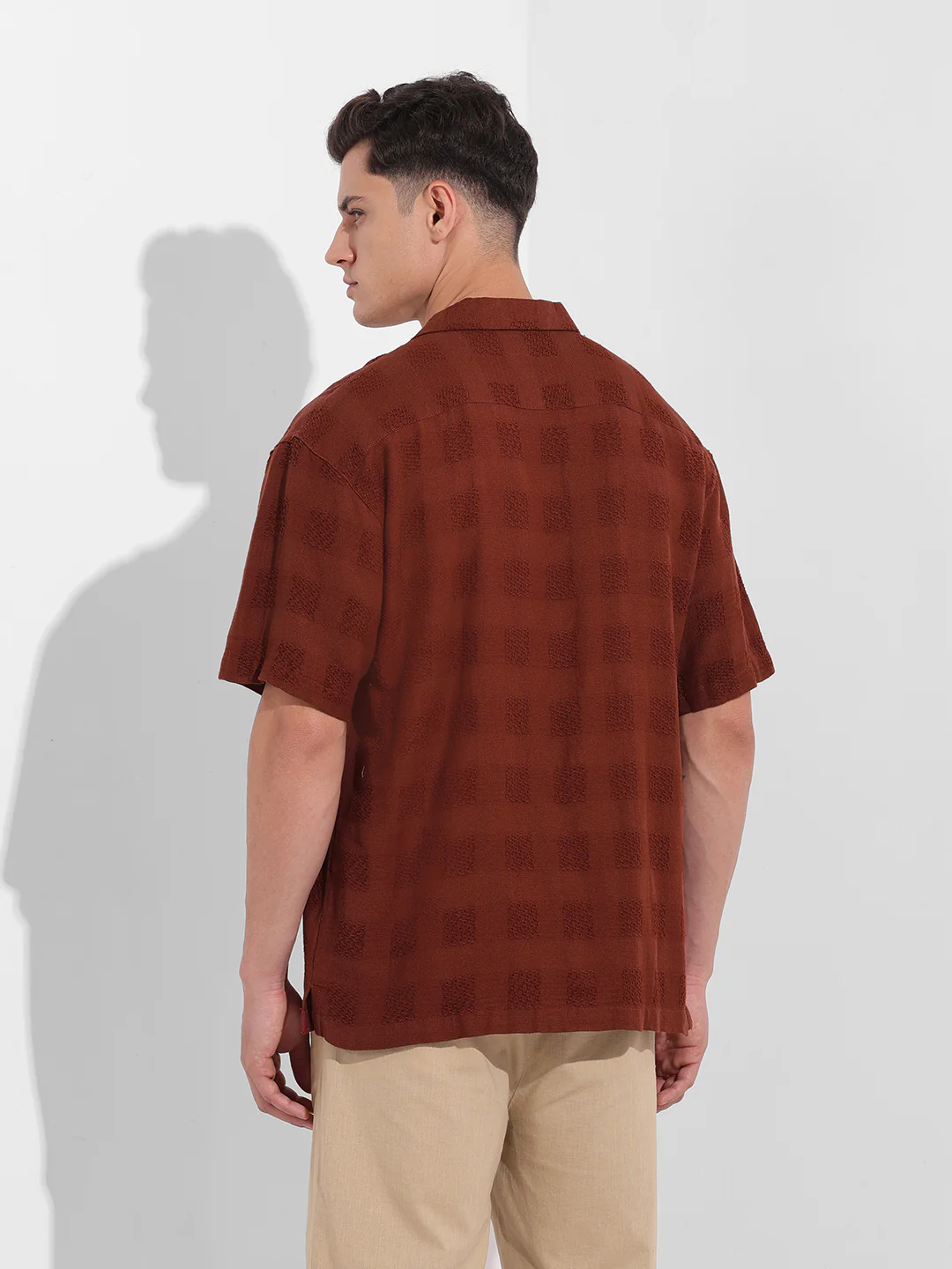 Men's Camel Relaxed Fit Textured Resort Shirt - Image 4