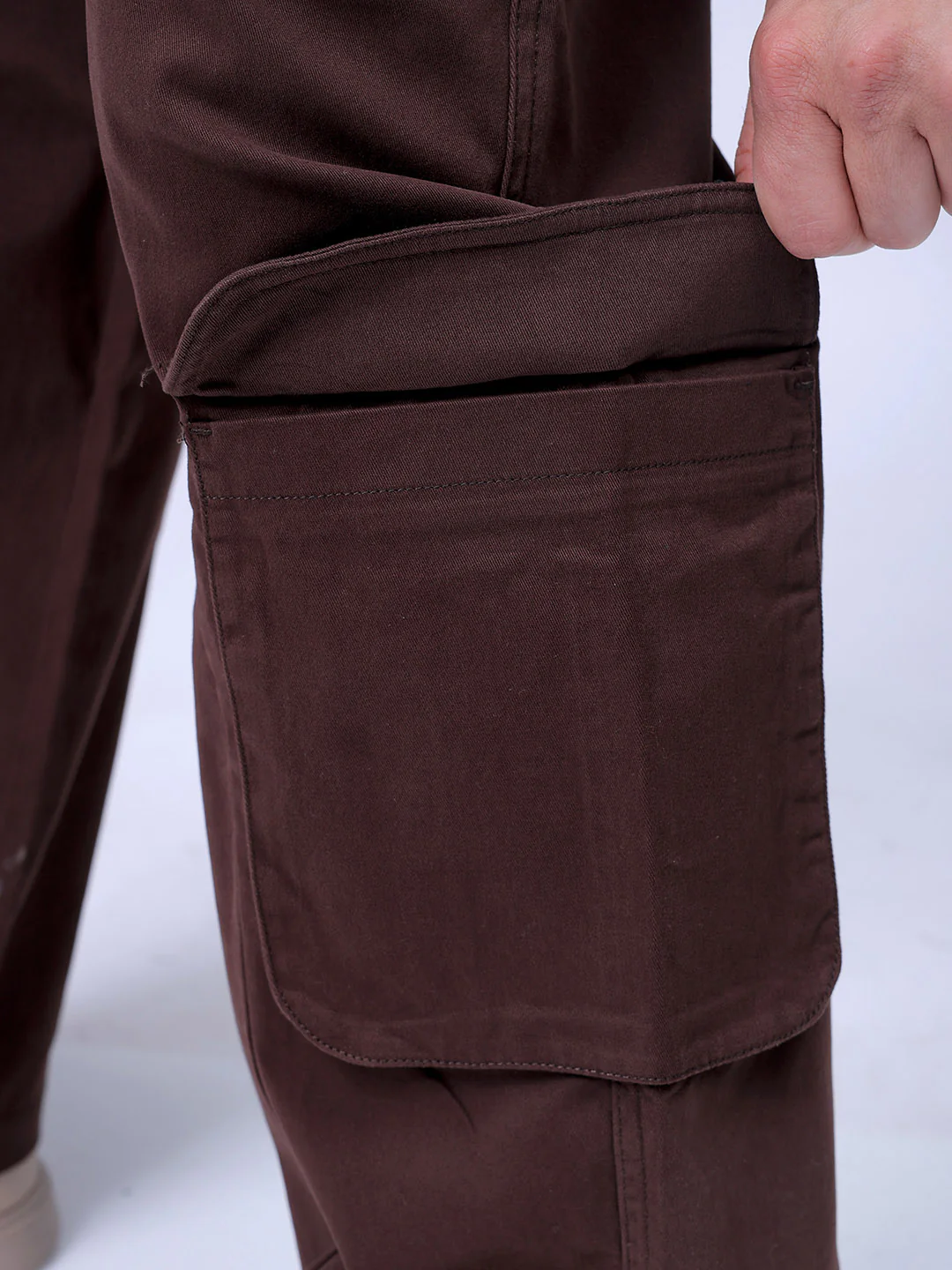 Men's Brown Relaxed Fit Solid Casual Cargo - Image 8