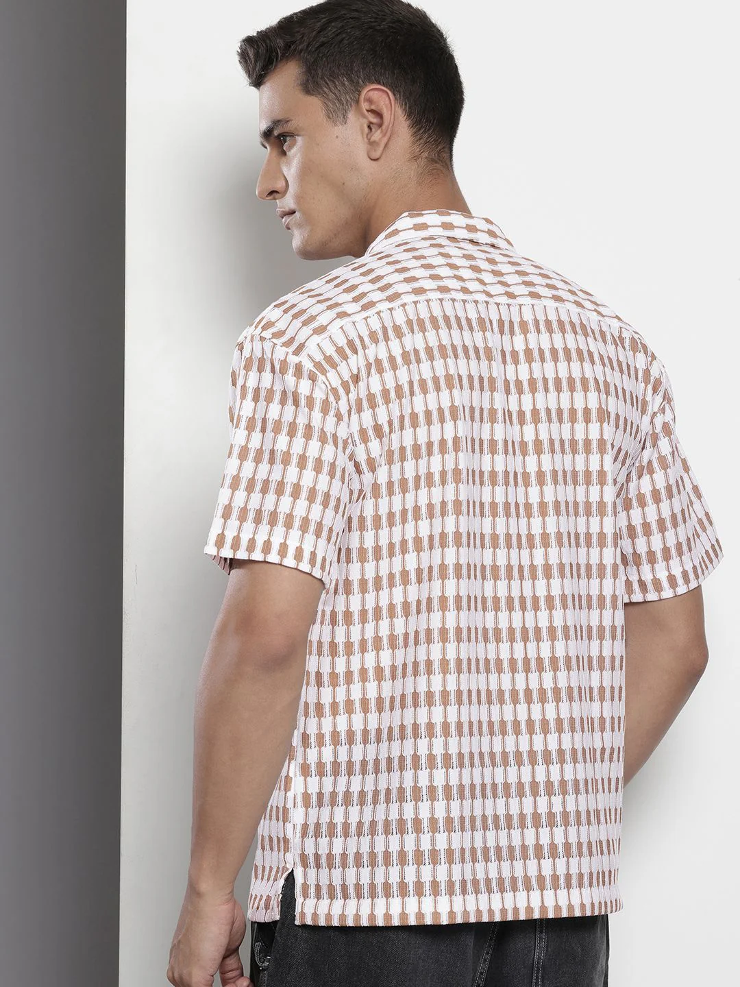 Men's Brown Relaxed Fit Solid Resort Wear Shirt - Image 3