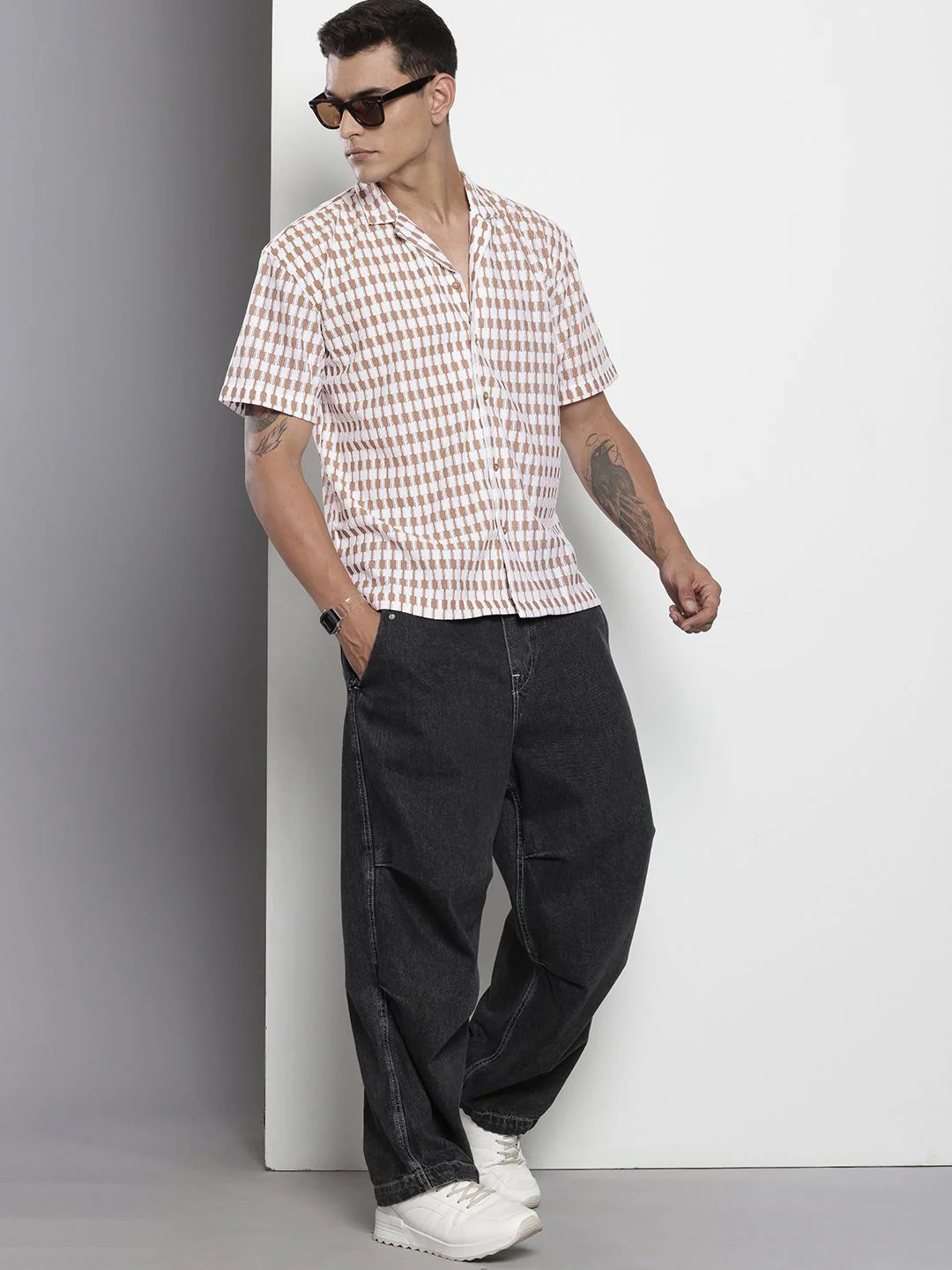 Men's Brown Relaxed Fit Solid Resort Wear Shirt - Image 4