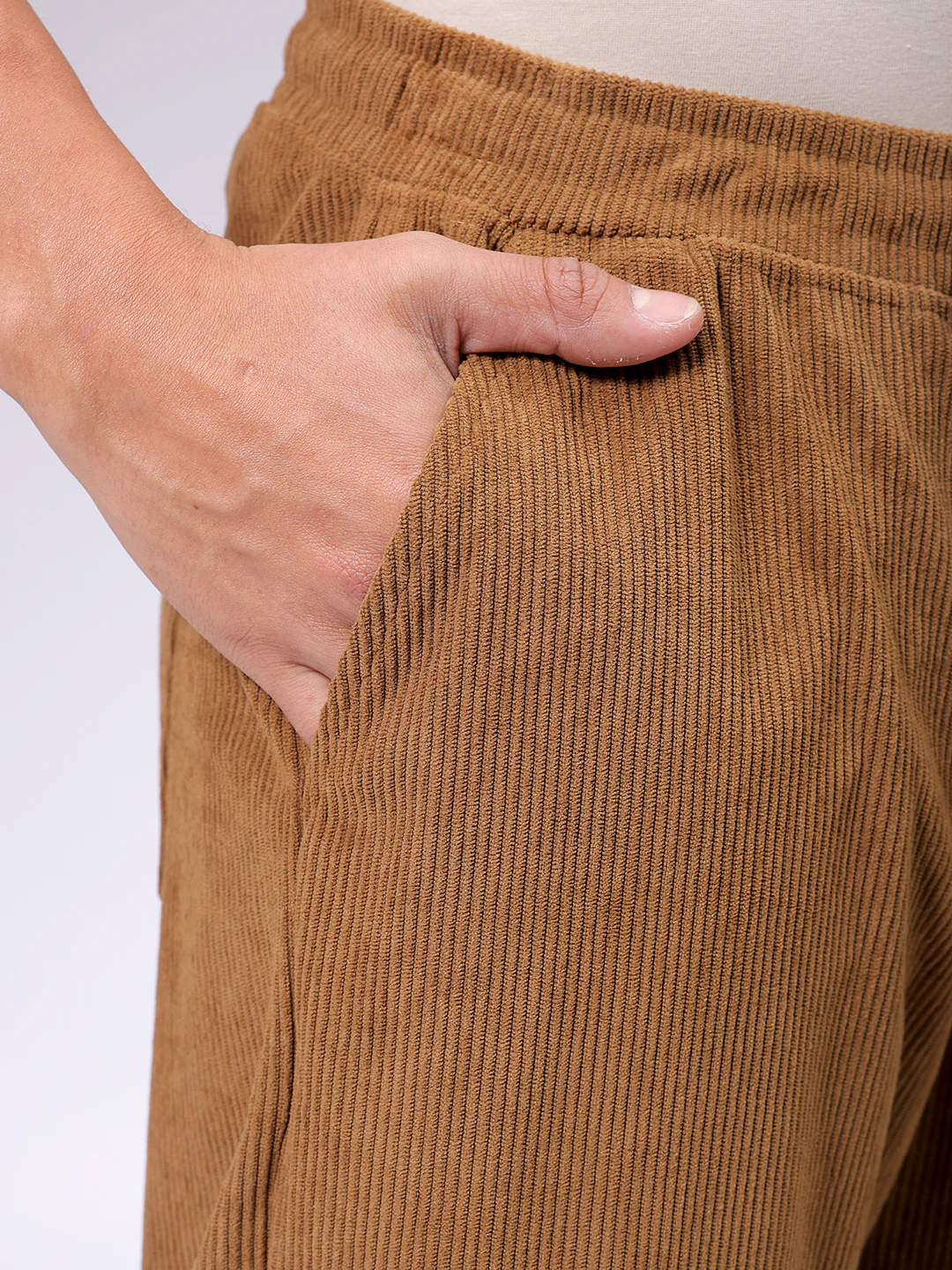 Men's Tobacco Relaxed Fit Solid Athletic  Jogger - Image 7