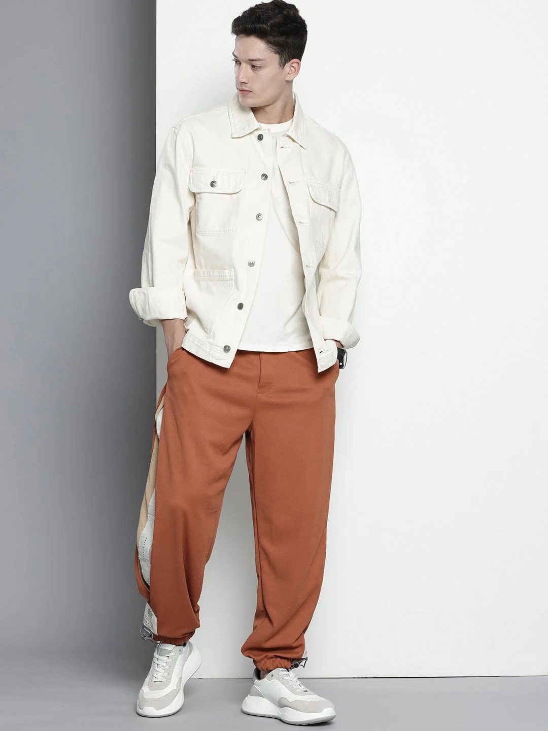 Men's Nutshell Loose Fit Textured Street Wear Jogger - Image 2