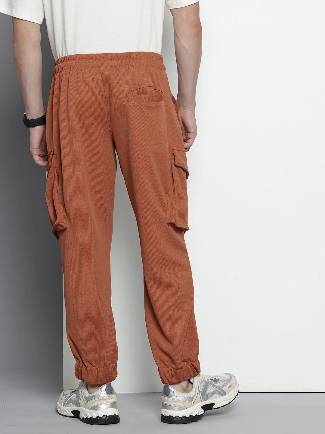 Men's Nutshell Relaxed Fit Textured Casual Jogger - Image 4