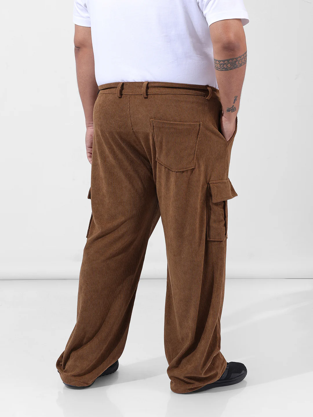 Men's Brown Loose Cargo Utility Joggers - Image 4