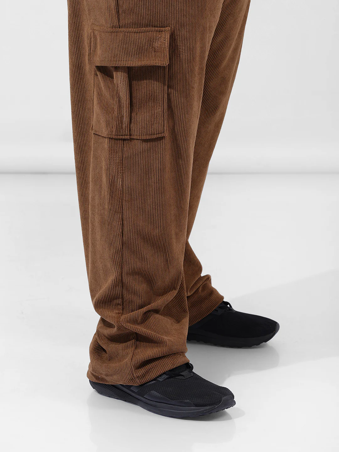 Men's Brown Loose Cargo Utility Joggers - Image 7