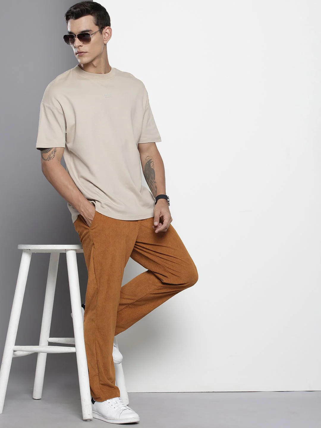 Men's Tan Regular Fit Textured Casual Trouser - Image 3