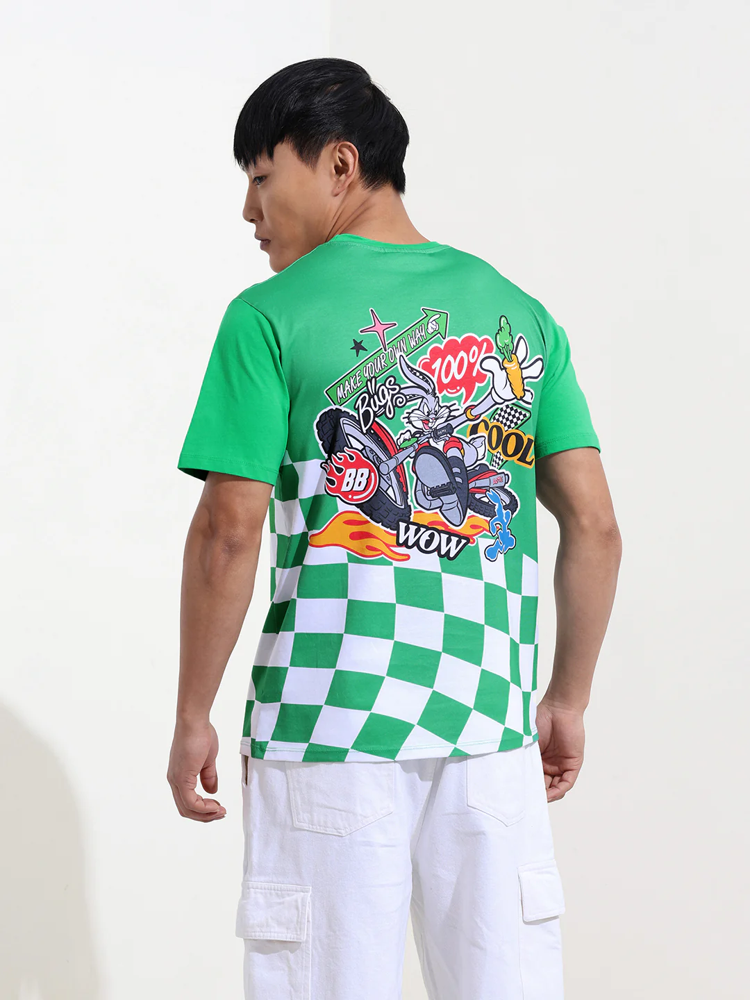 Men's Green Slim Fit Character Bugs Bunny Printed Crew Neck T-Shirt - Image 7