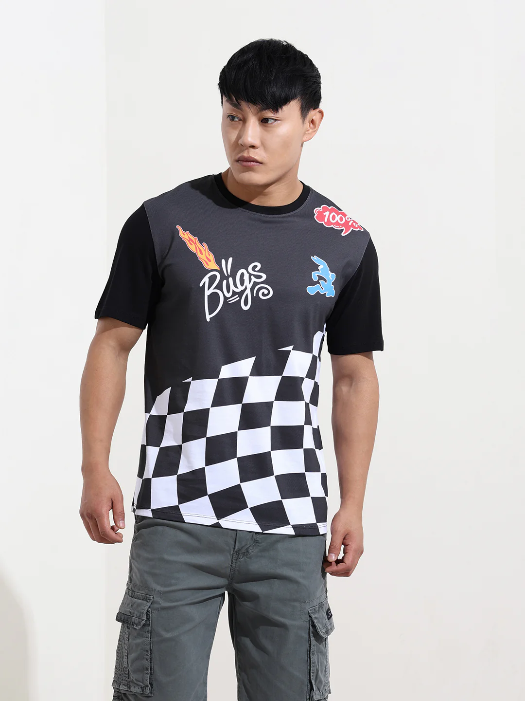 Men's Black Slim Fit Character Bugs Bunny Printed Crew Neck T-Shirt - Image 6