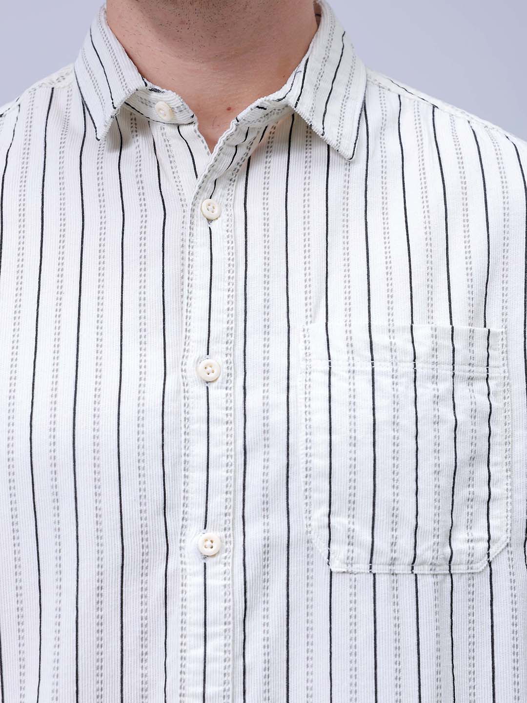 Men's Cream Regular Fit Solid Casual Shirt - Image 7