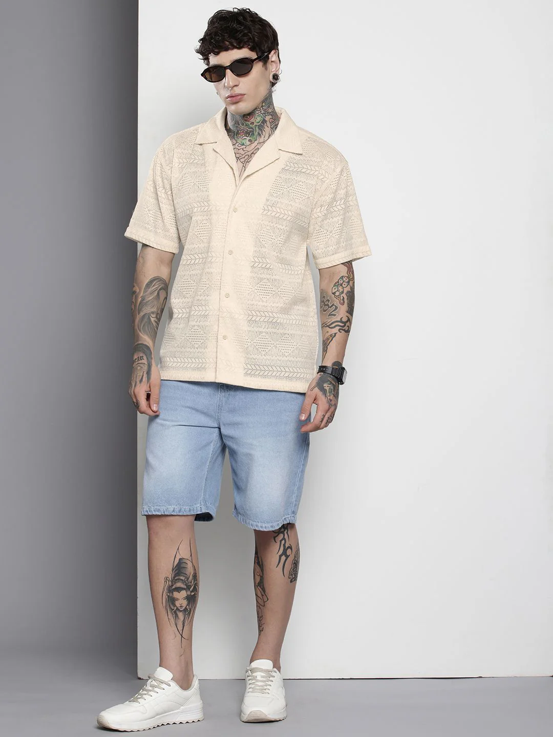 Men's Cream Relaxed Fit Textured Textured Shirt - Image 3