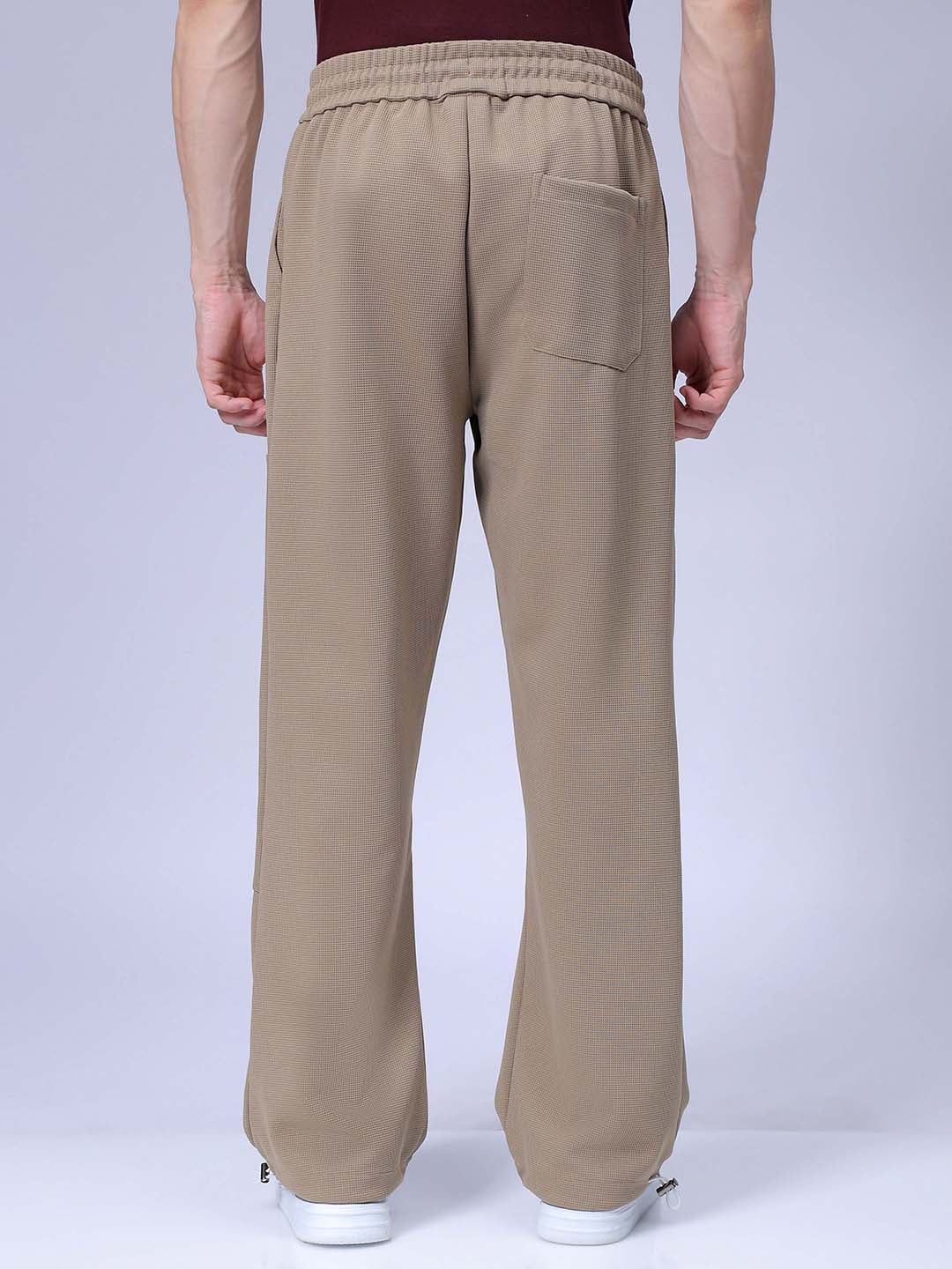Men's Elmwood Loose Fit Solid Casual Trouser - Image 4