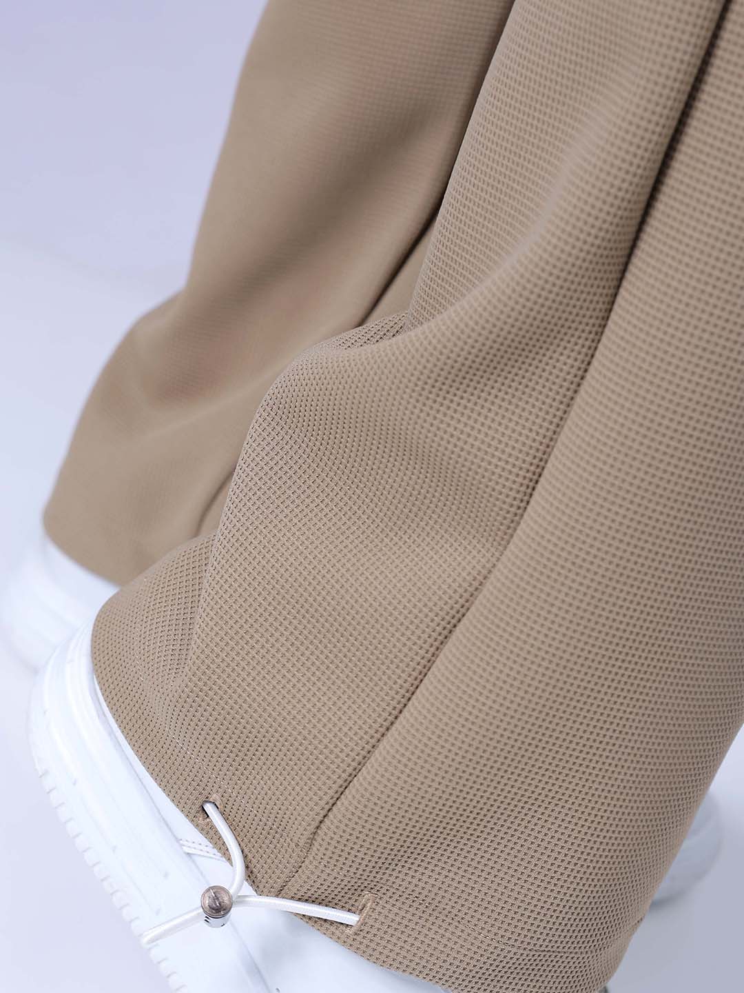Men's Elmwood Loose Fit Solid Casual Trouser - Image 8