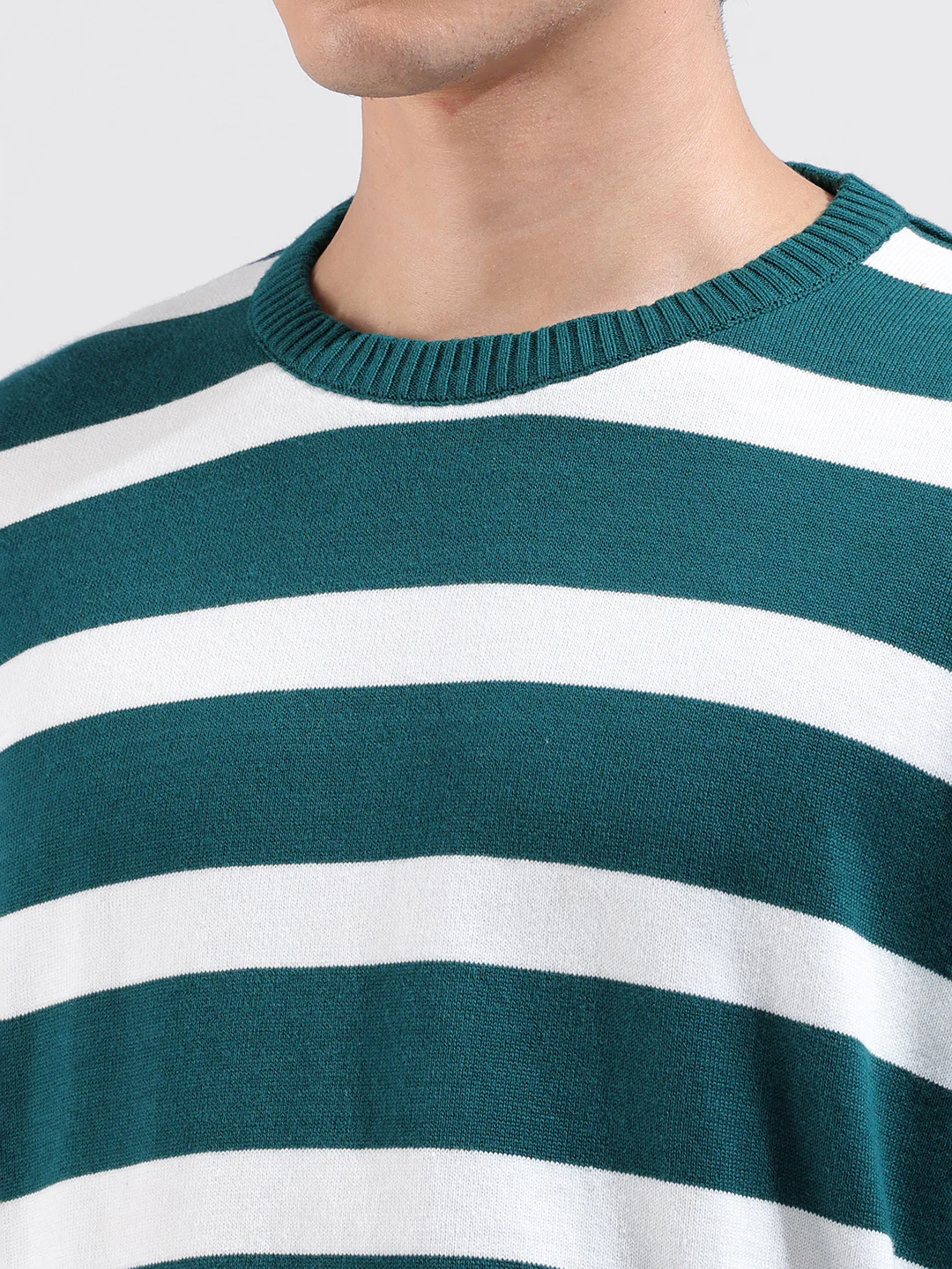 Men's Green Oversized Fit Striped Flat Knit Crew Neck T-Shirt - Image 6