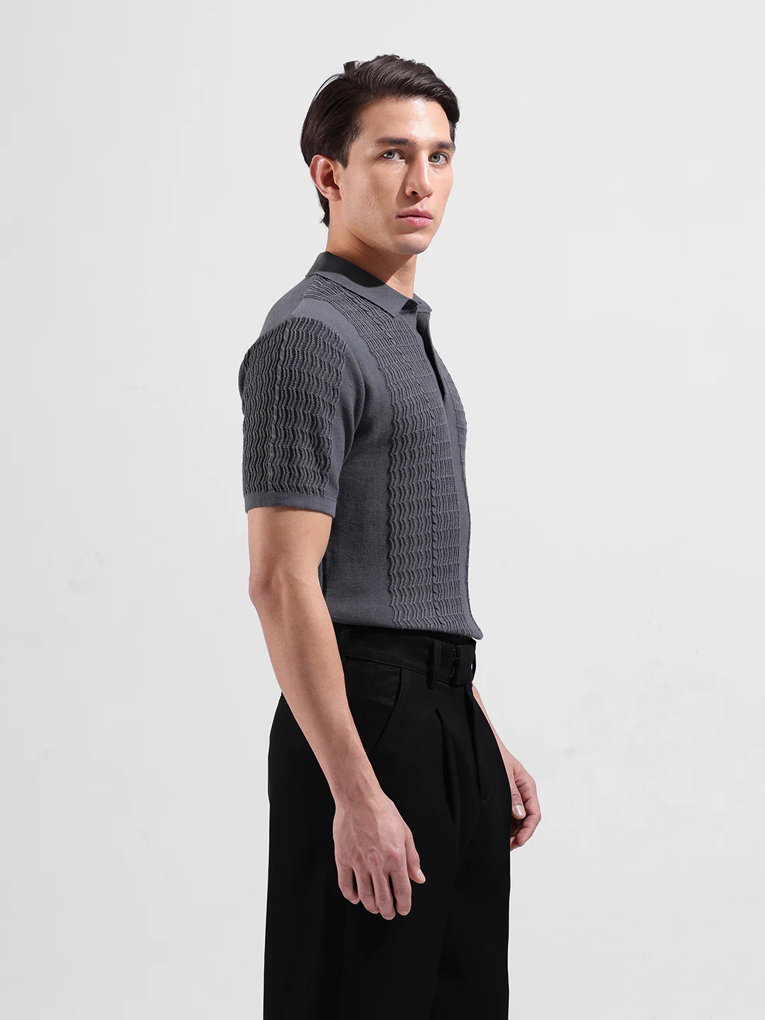 Men's Grey Slim Fit Solid Flat Knit T-Shirt - Image 4