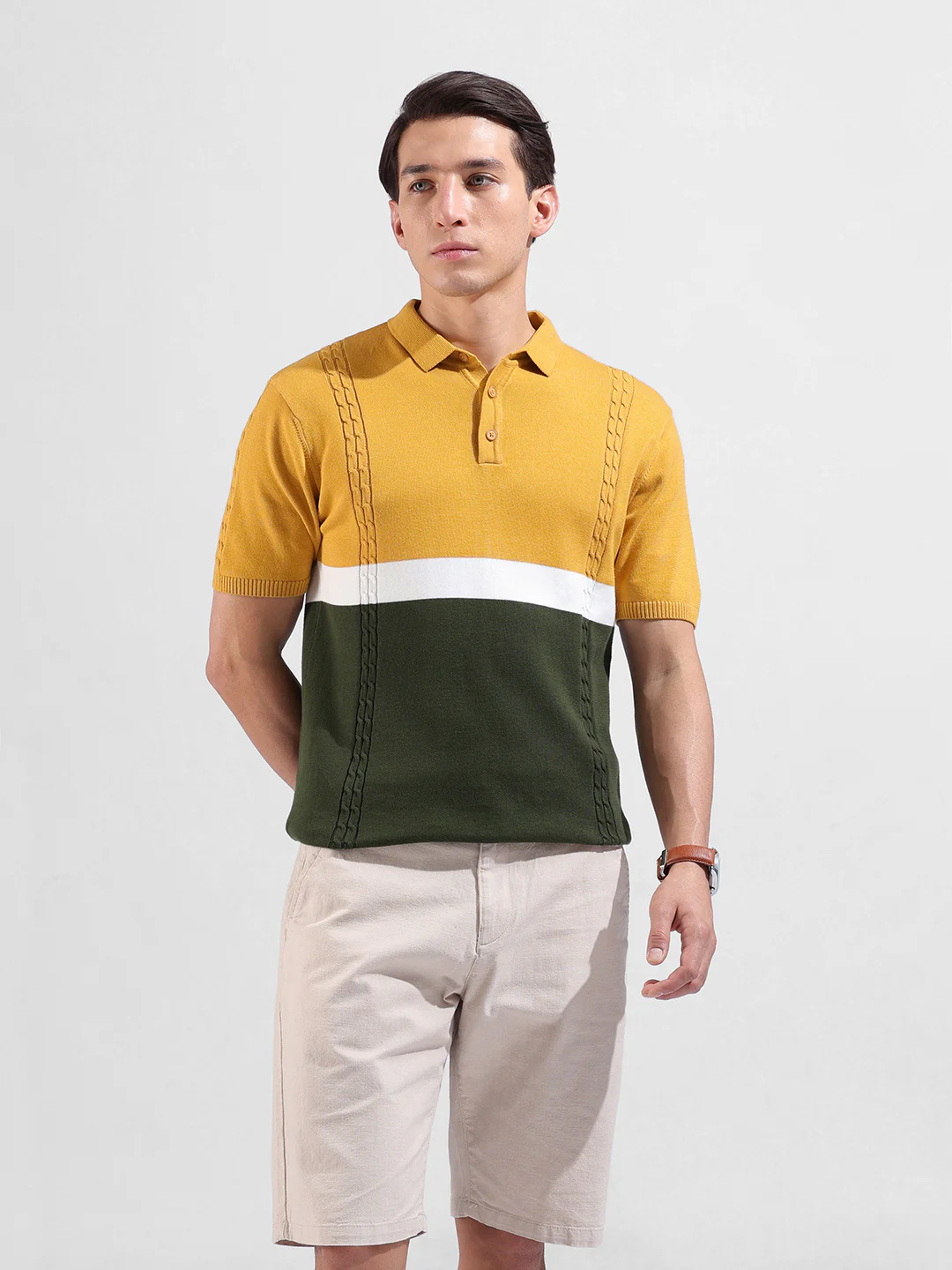 Men's Yellow Slim Fit Colourblocked Flat Knit T-Shirt - Image 2