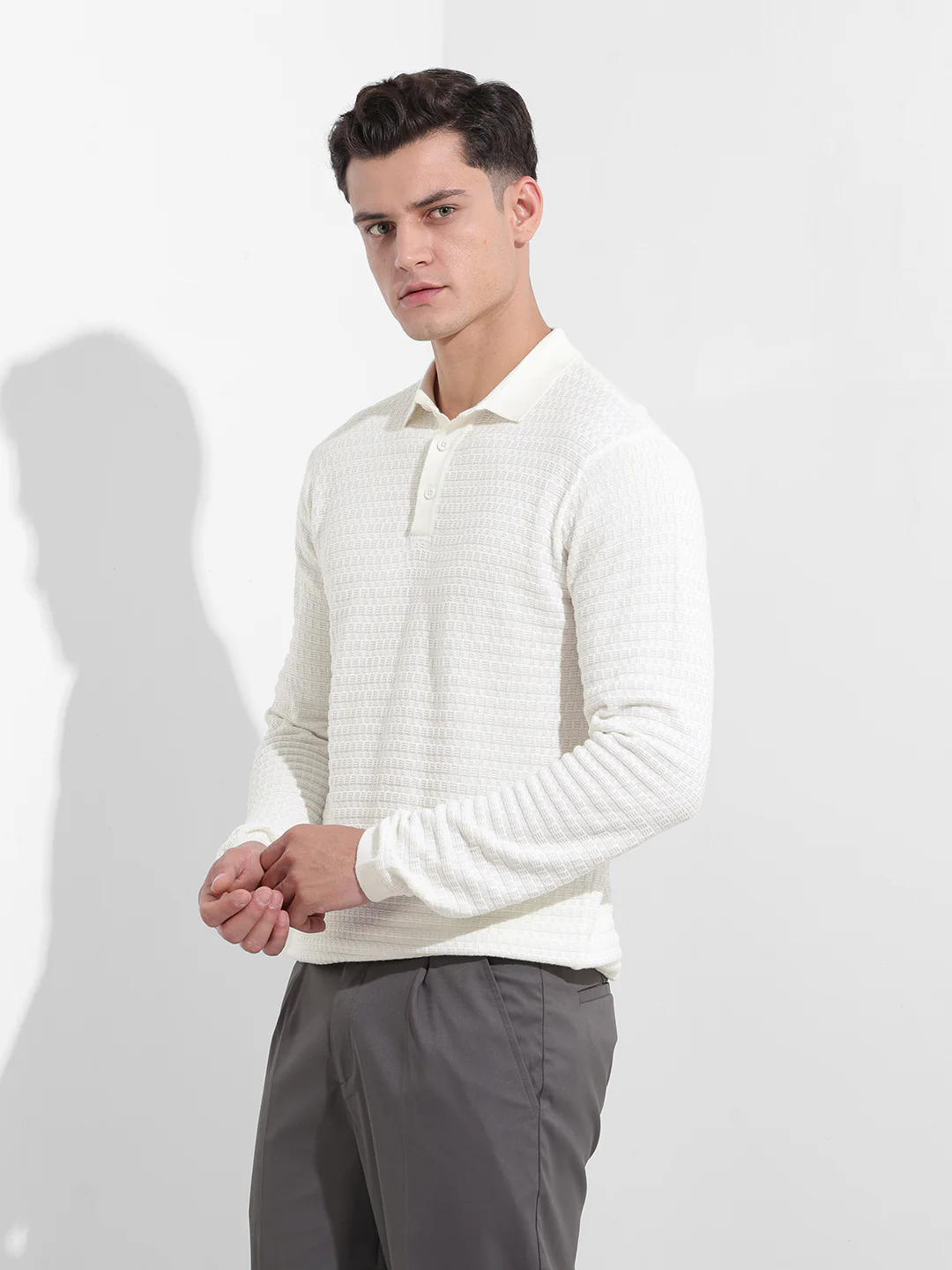 Men's White Slim Fit Solid Flat Knit T-Shirt - Image 4