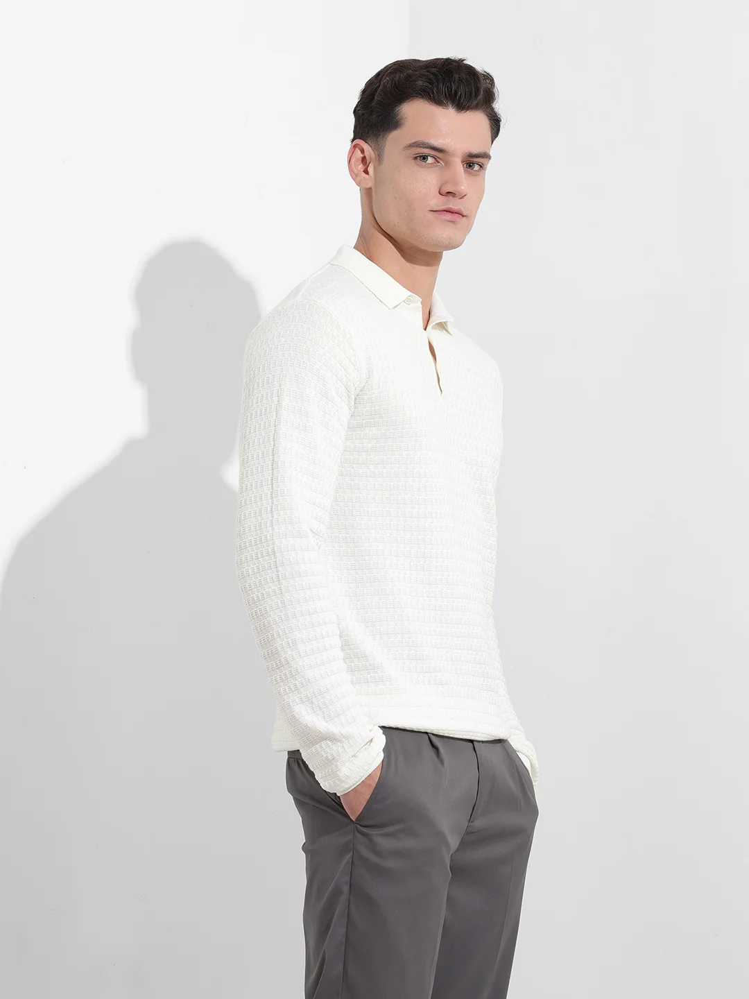 Men's White Slim Fit Solid Flat Knit T-Shirt - Image 5