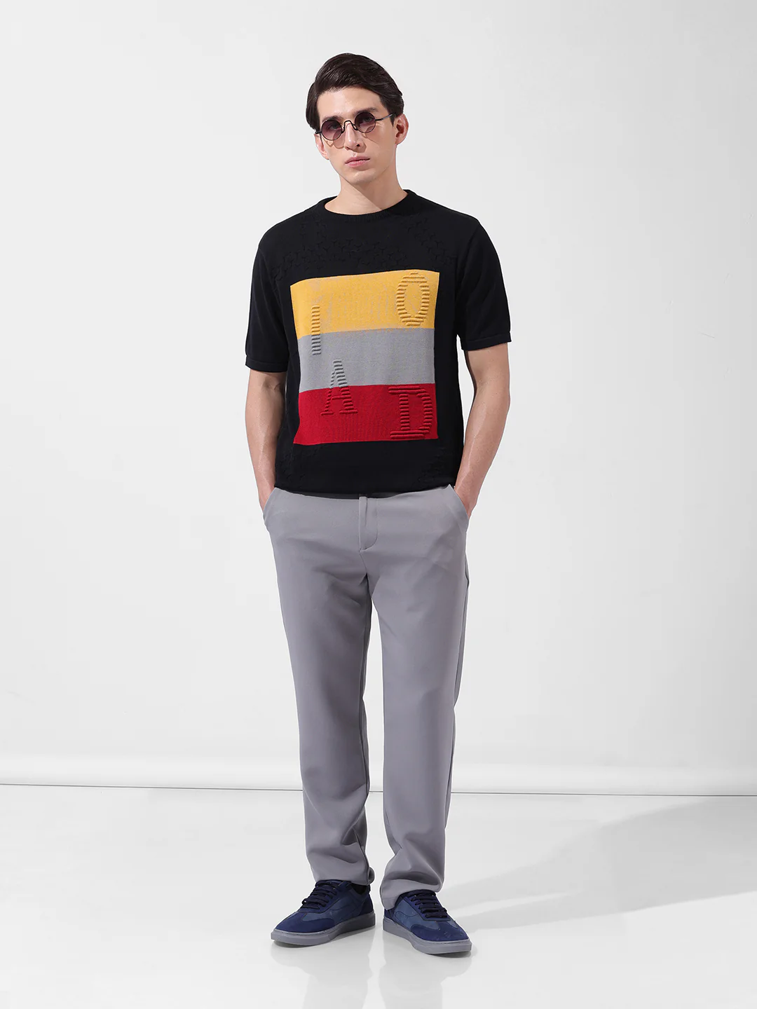 Men's Black Slim Fit Colourblocked Flat Knit T-Shirt - Image 8
