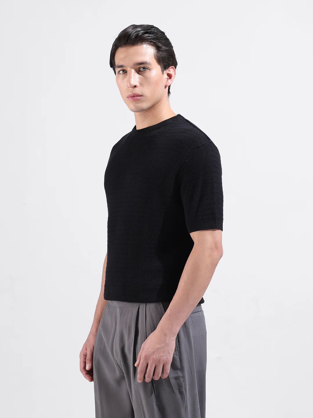 Men's Black Slim Fit Solid Flat Knit T-Shirt - Image 4