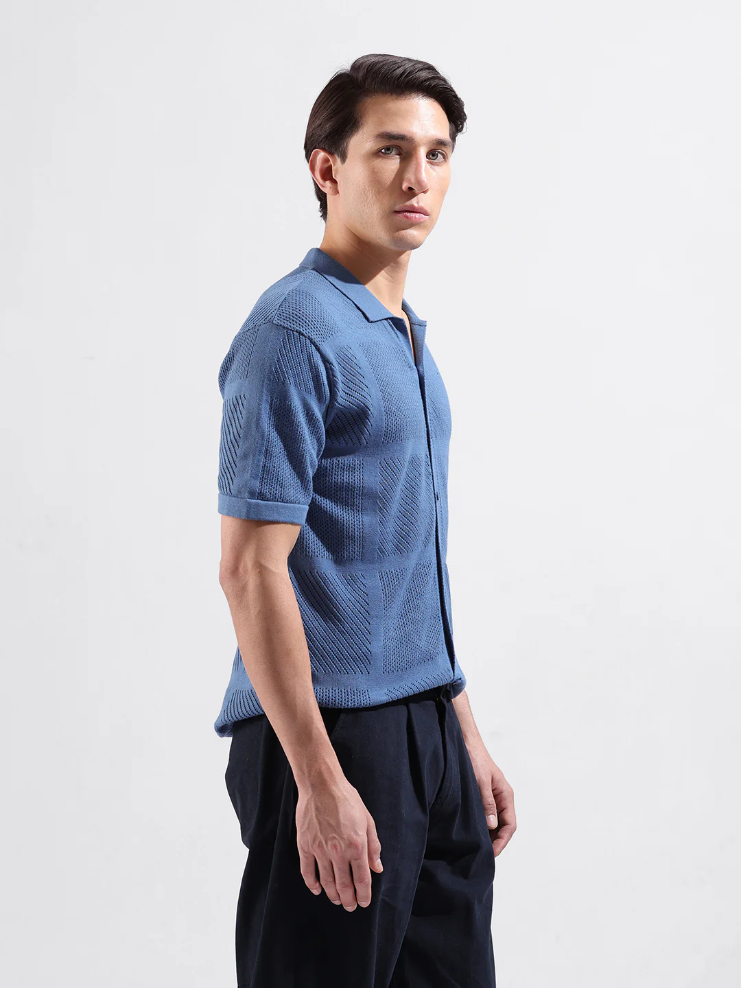 Men's Blue Slim Fit Solid Flat Knit Shirt - Image 5