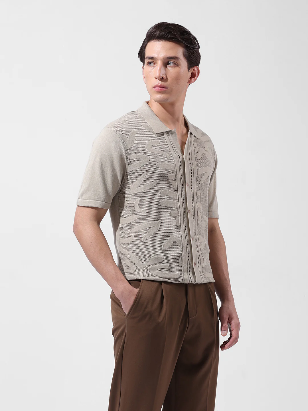 Men's Beige Slim Fit Solid Flat Knit Shirt - Image 4