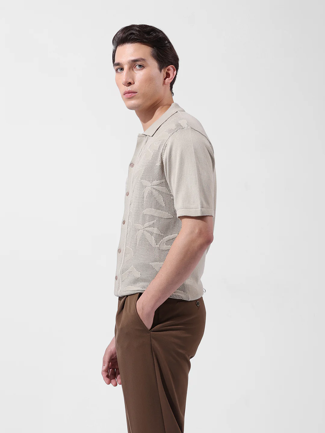 Men's Beige Slim Fit Solid Flat Knit Shirt - Image 5