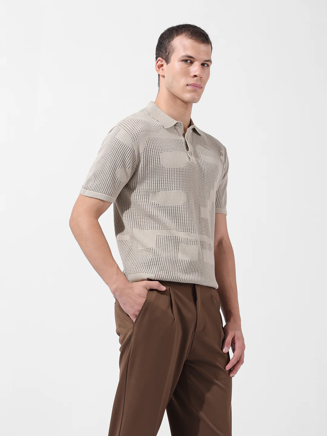 Men's Beige Slim Fit Solid Flat Knit T-Shirt - Image 4