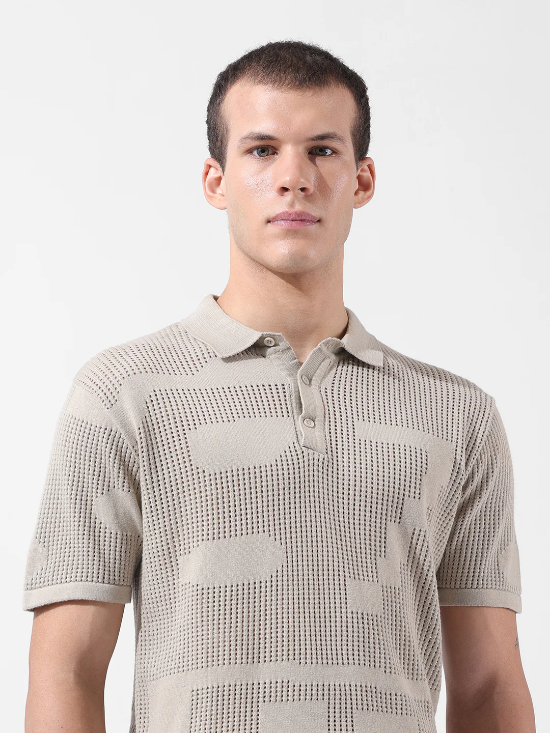 Men's Beige Slim Fit Solid Flat Knit T-Shirt - Image 7