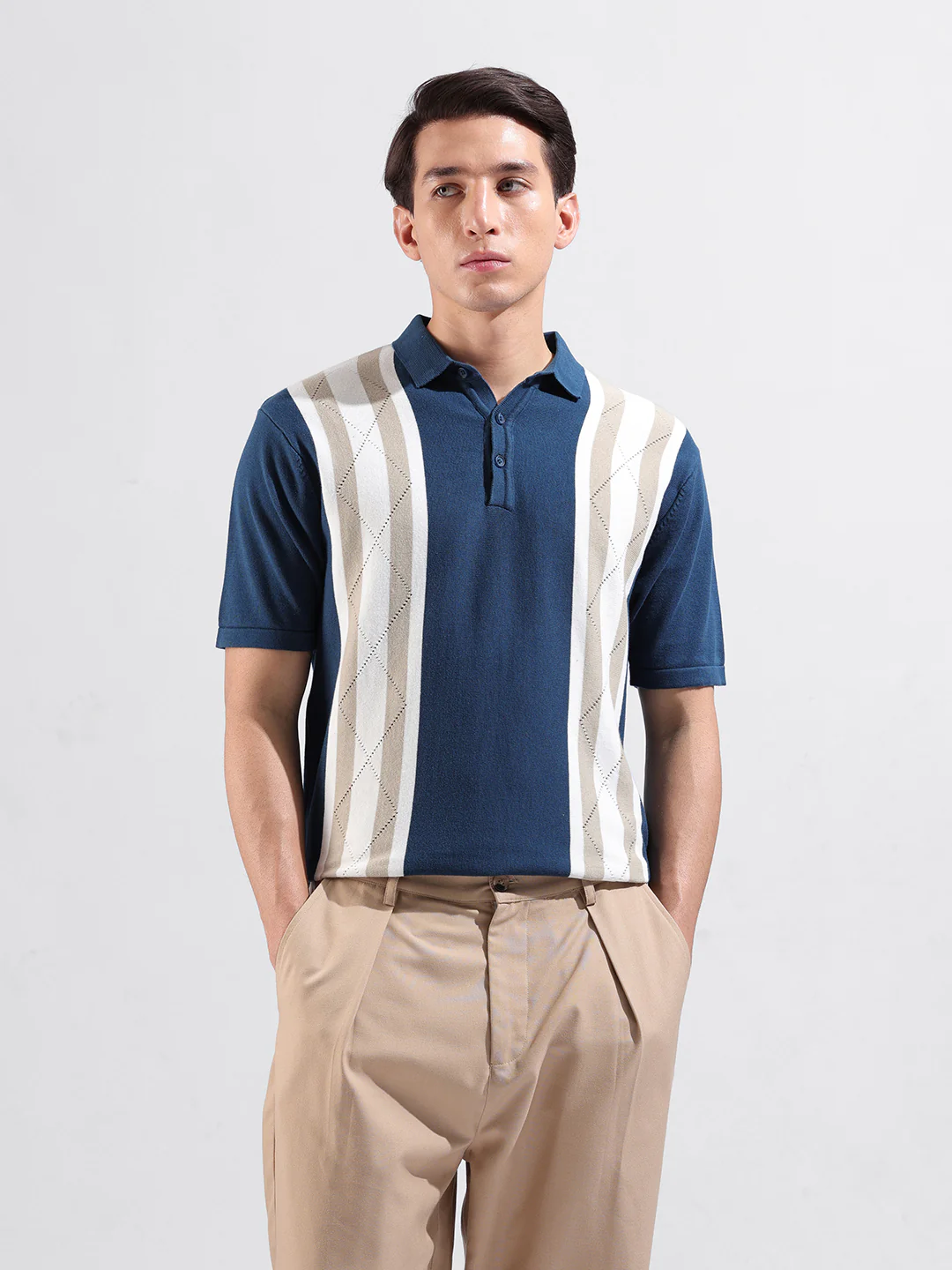 Men's Blue Slim Fit Colourblocked Flat Knit T-Shirt - Image 2
