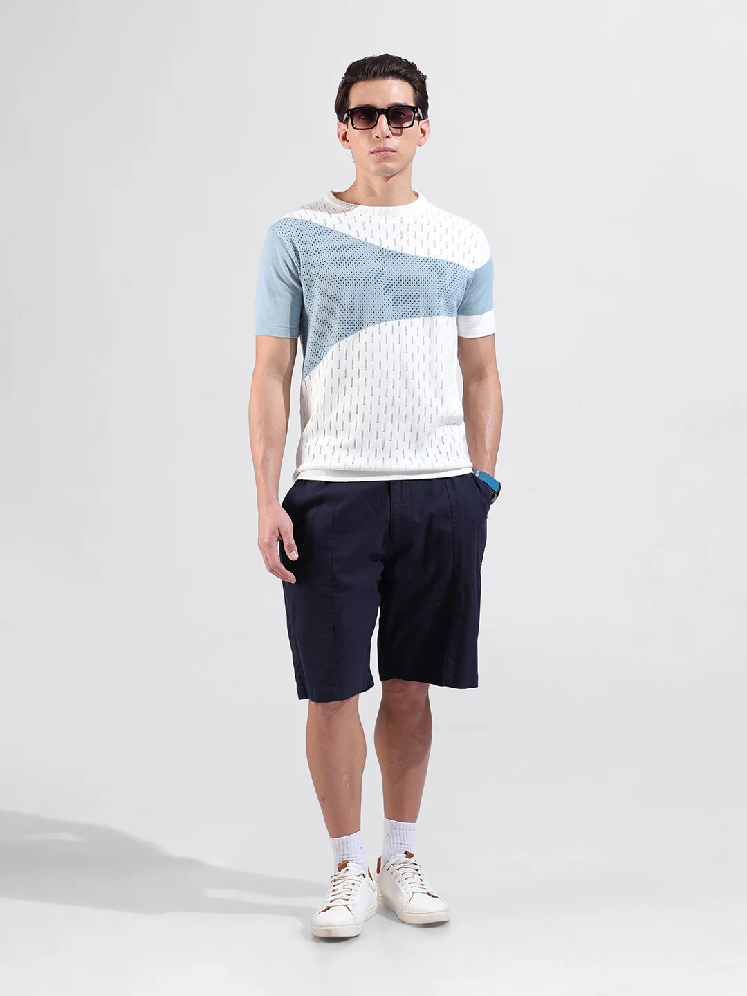 Men's White Slim Fit Colourblocked Flat Knit T-Shirt - Image 6