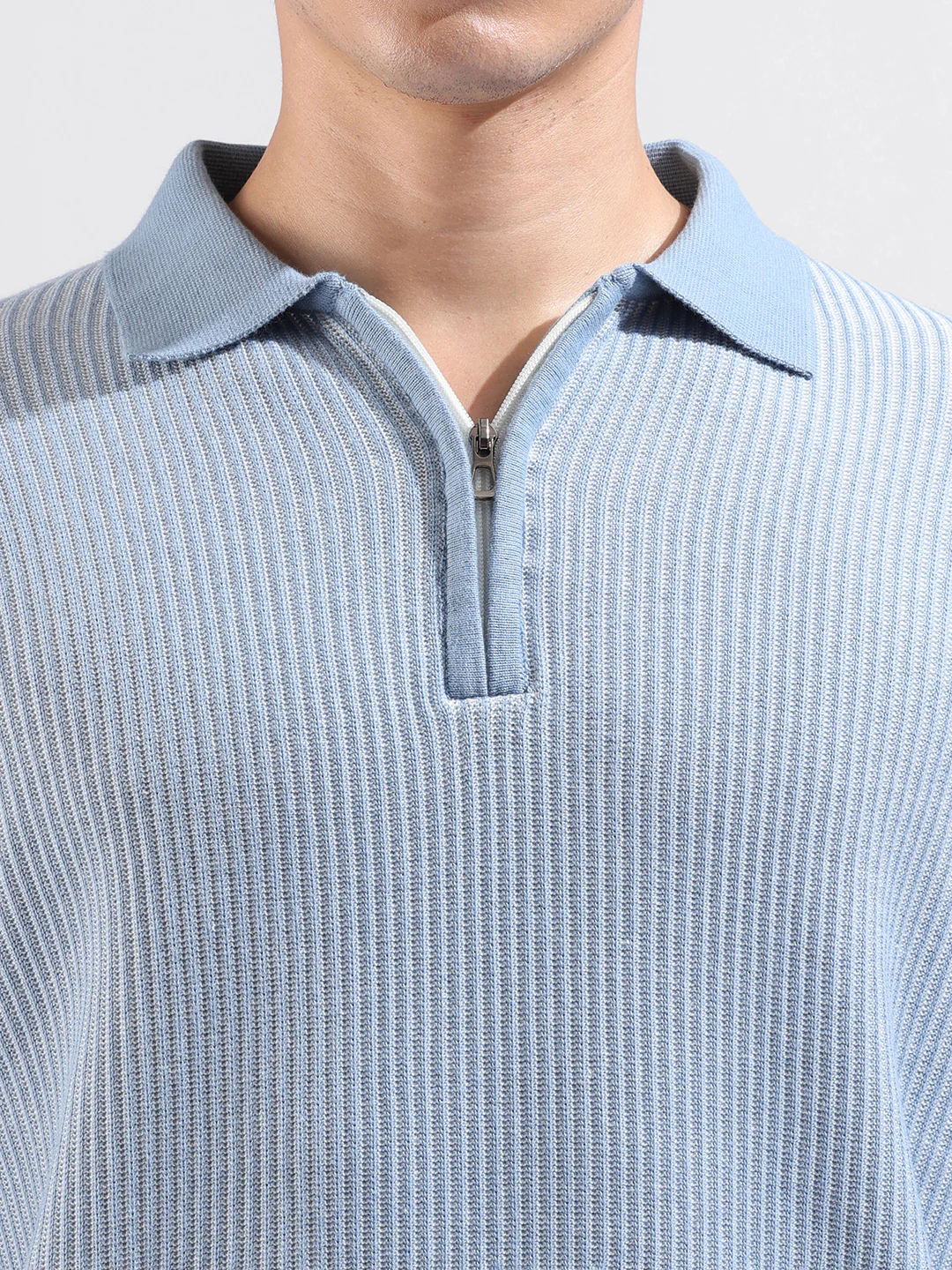 Men's Blue Slim Fit Solid Flat Knit T-Shirt - Image 3