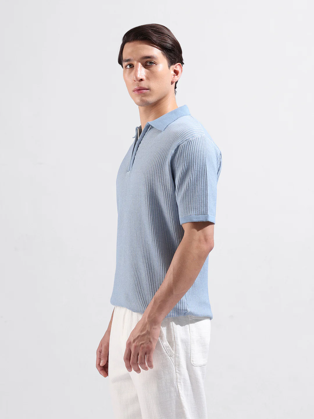 Men's Blue Slim Fit Solid Flat Knit T-Shirt - Image 5